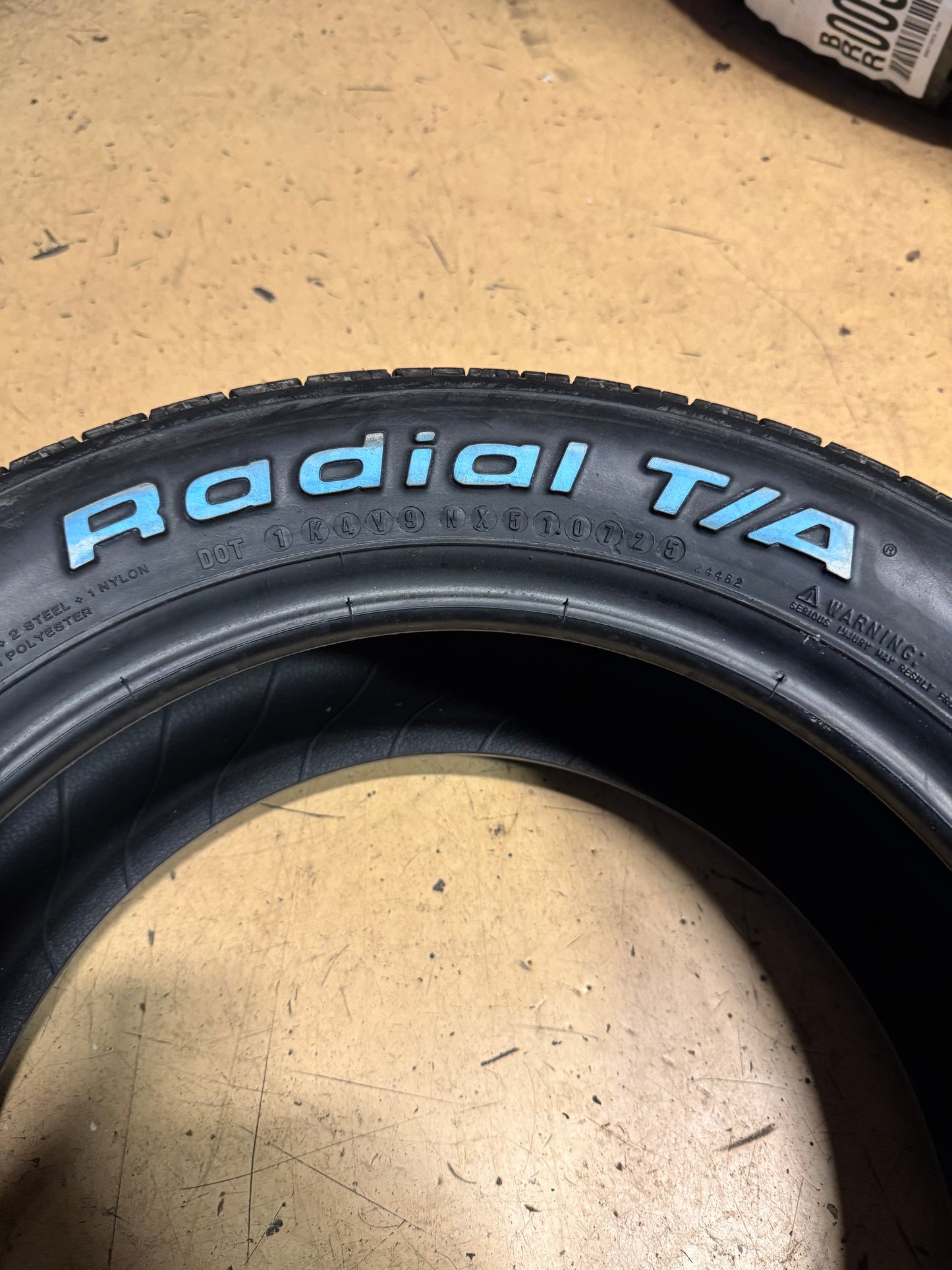 BFGOODRICH RADIAL T/A RWL P 195 60 15 87S ALL SEASON TIRE 96408
