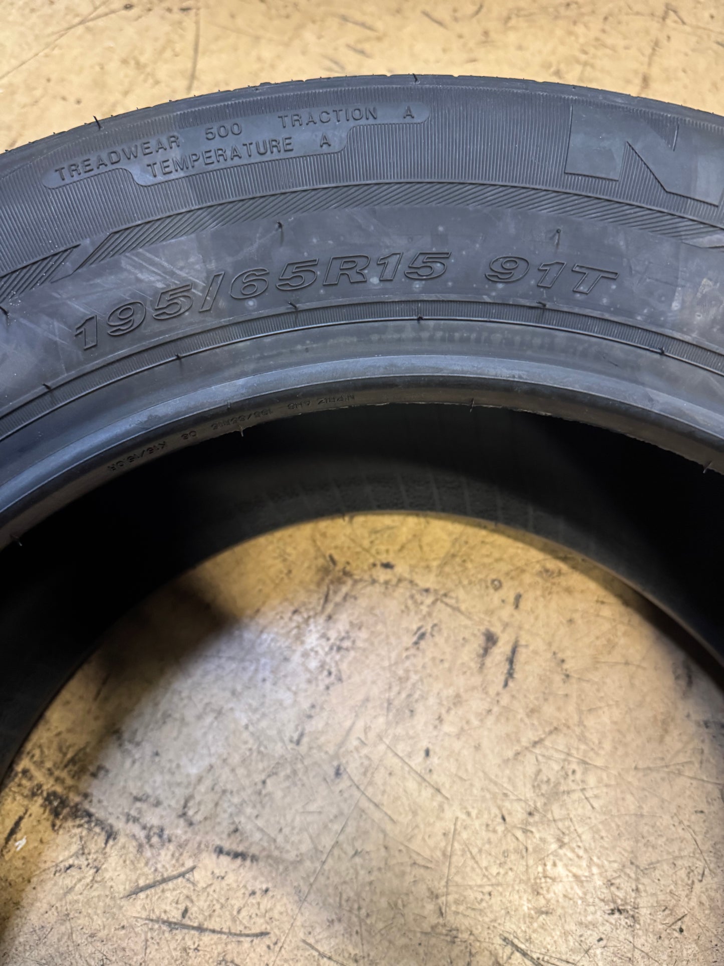 NEXEN N PRIZ AH8 BSW P 195 65 15 91T ALL SEASON TIRE 13466NXK