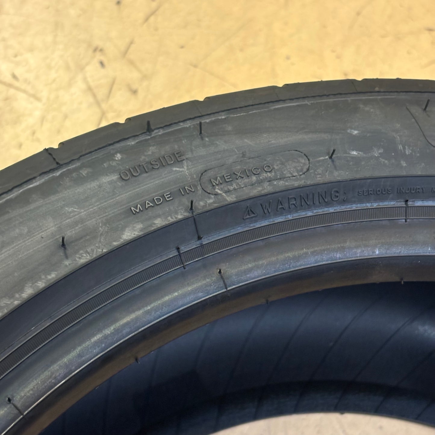 MICHELIN PILOT SPORT ALL SEASON 4 BSW P 235 45 17 97Y XL UHP TIRE 35124