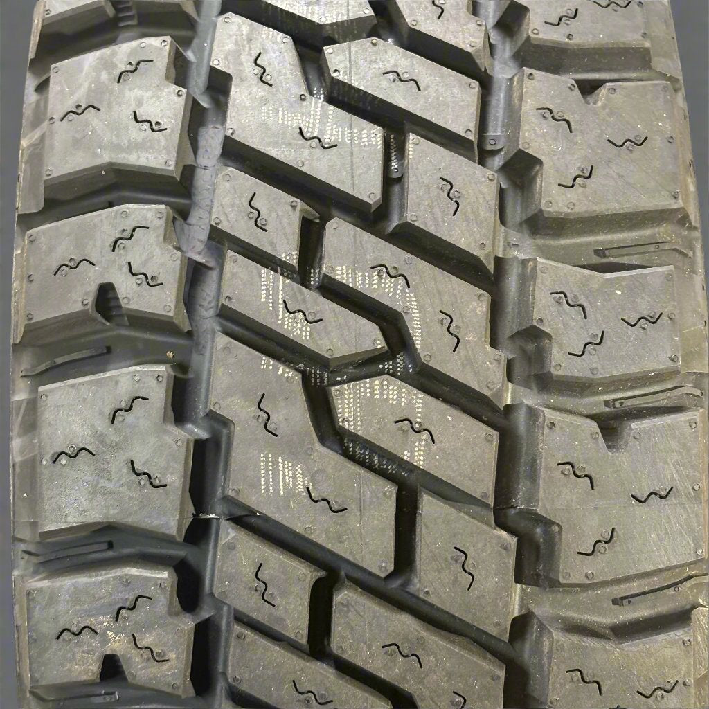 MICKEY THOMSPON BAJA LEGEND EXP RWL LT 285 70 17 121/118Q HYBRID ALL TERRAIN TIRE 90000067178