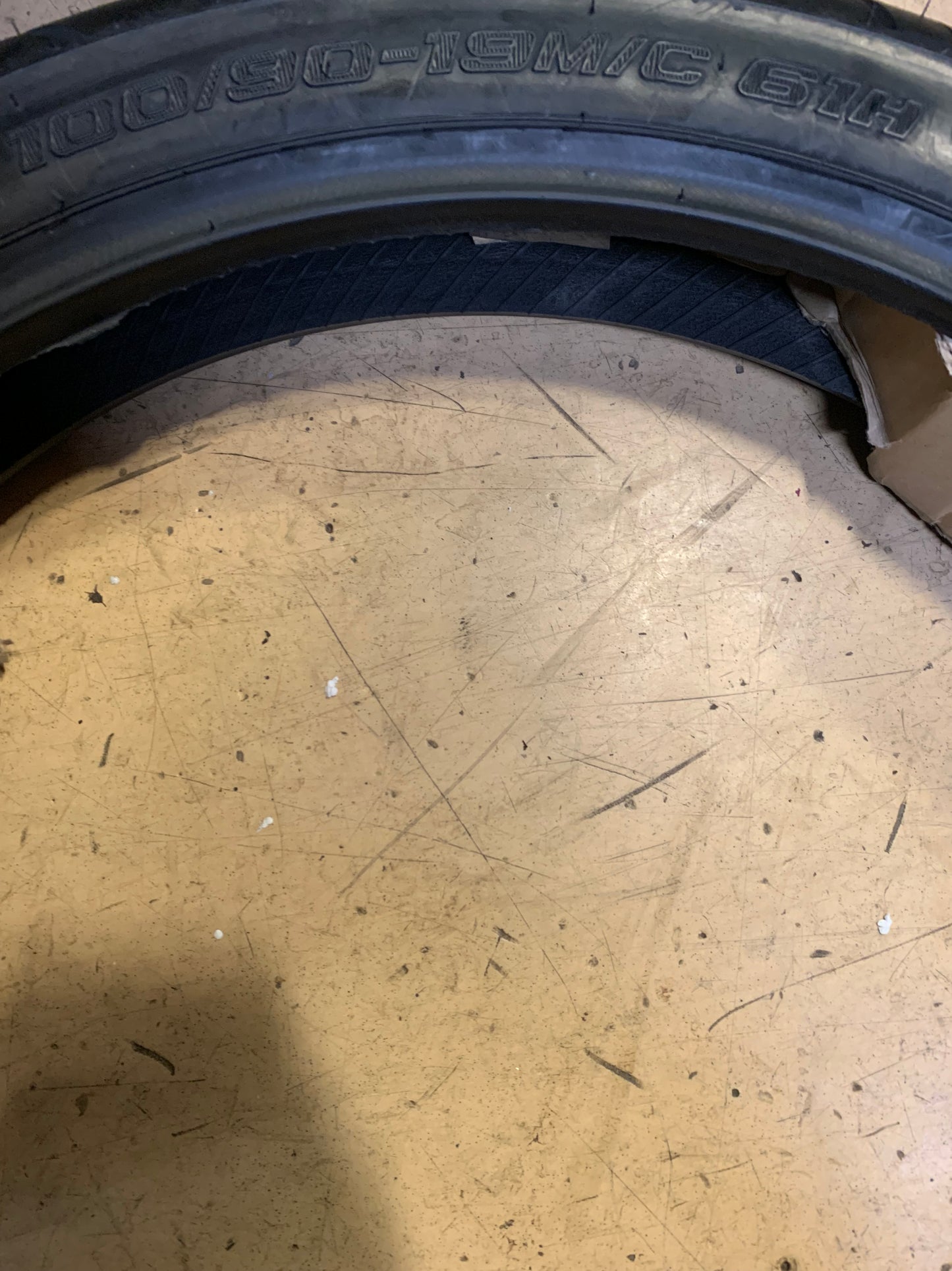 SHINKO SR777 HD BSW P 100 90 19 61H FRONT MOTORCYCLE TIRE 874587