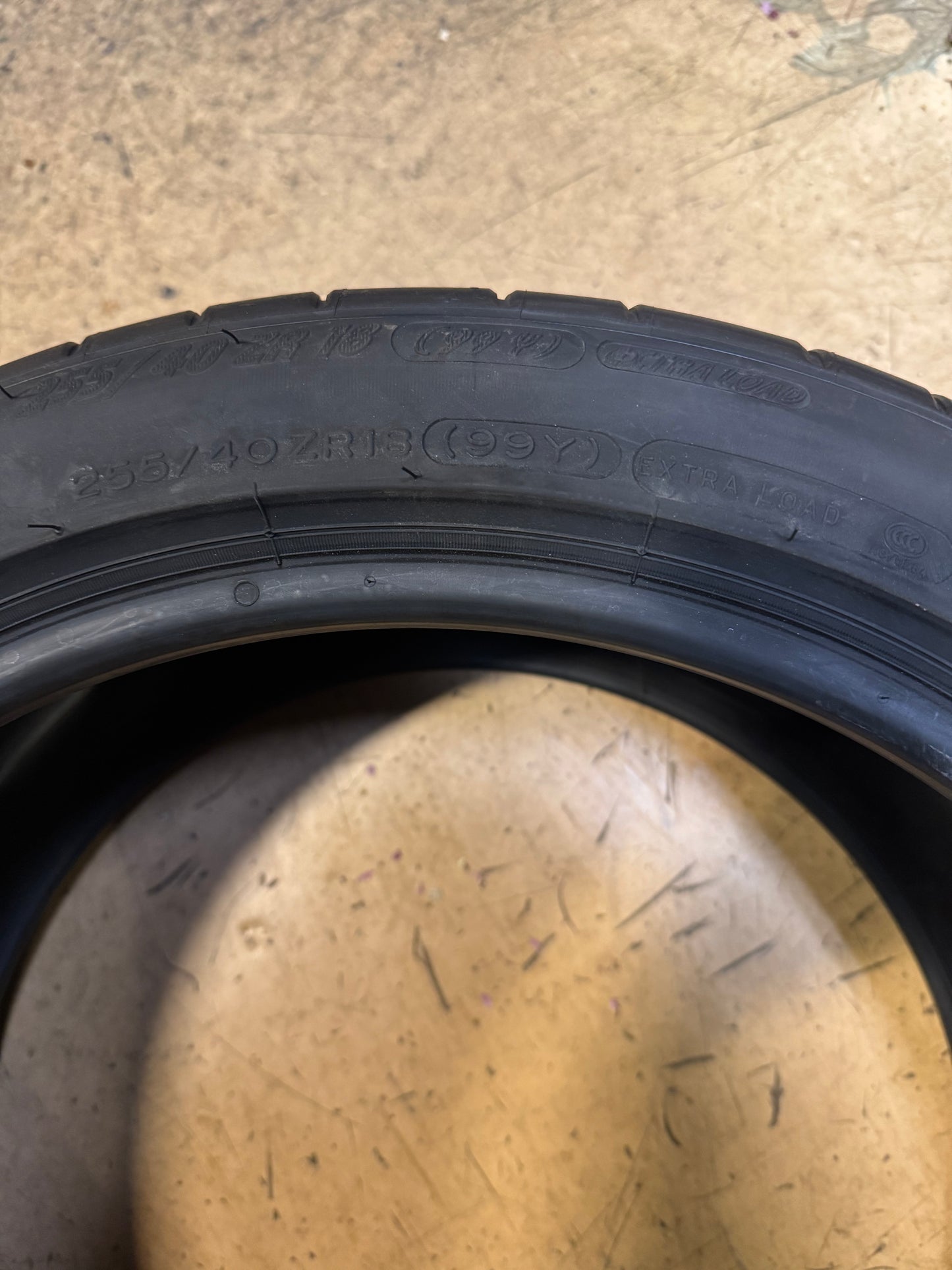 MICHELIN SUPER SPORT (MO1) BSW P 255 40 18 99Y XL UHP SUMMER TIRE 08649