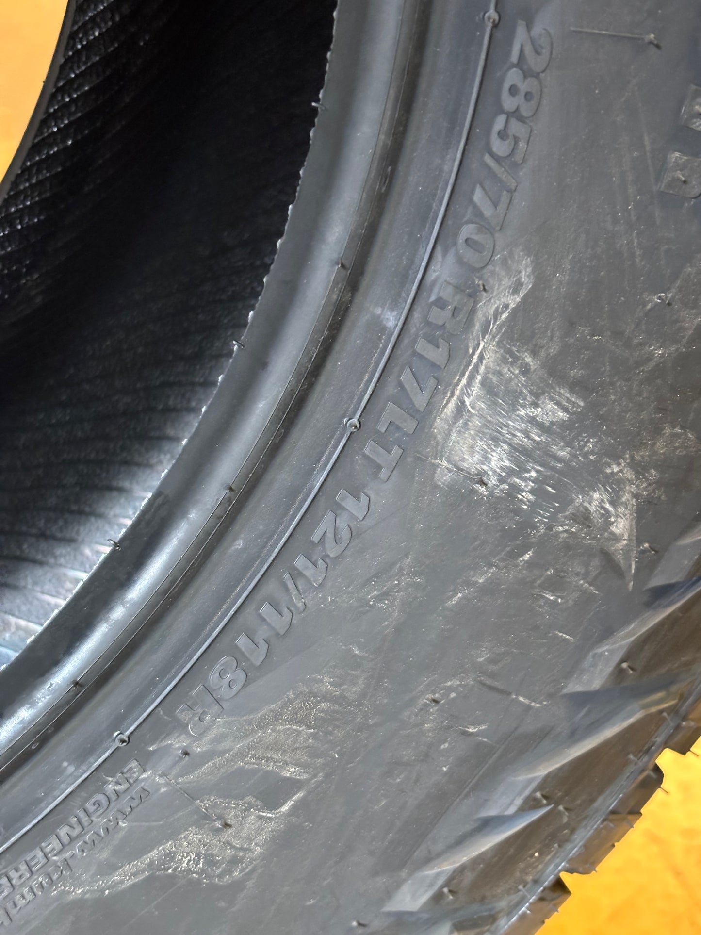 (KSL ONLY) 4 KUMHO ROAD VENTURE AT52 BSW LT 285 70 17 121/118R LRE 10PLY ALL TERRAIN TIRE 2283813