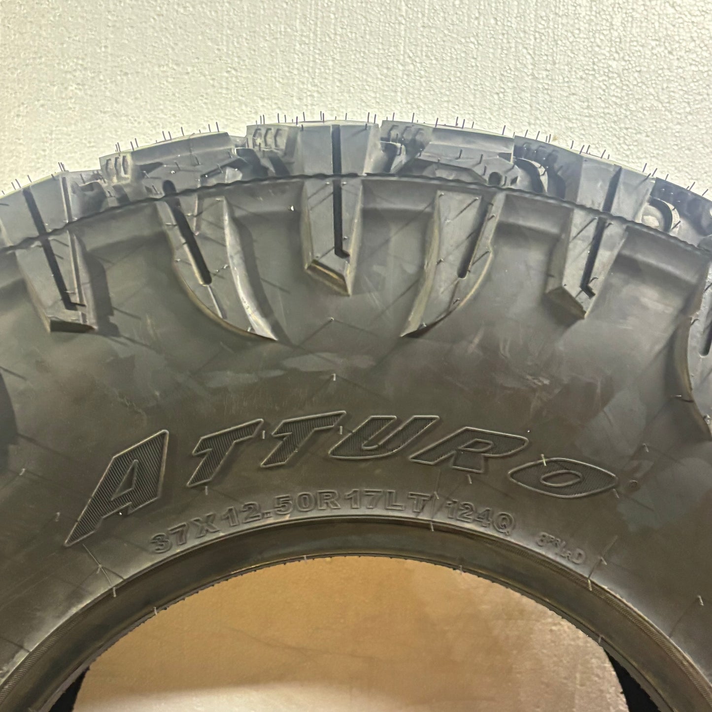 ATTURO TRAIL BLADE MTS LT 37 12.5 17 124Q LRD 8PLY MUD TERRAIN TIRE TBMSLMFT2MA
