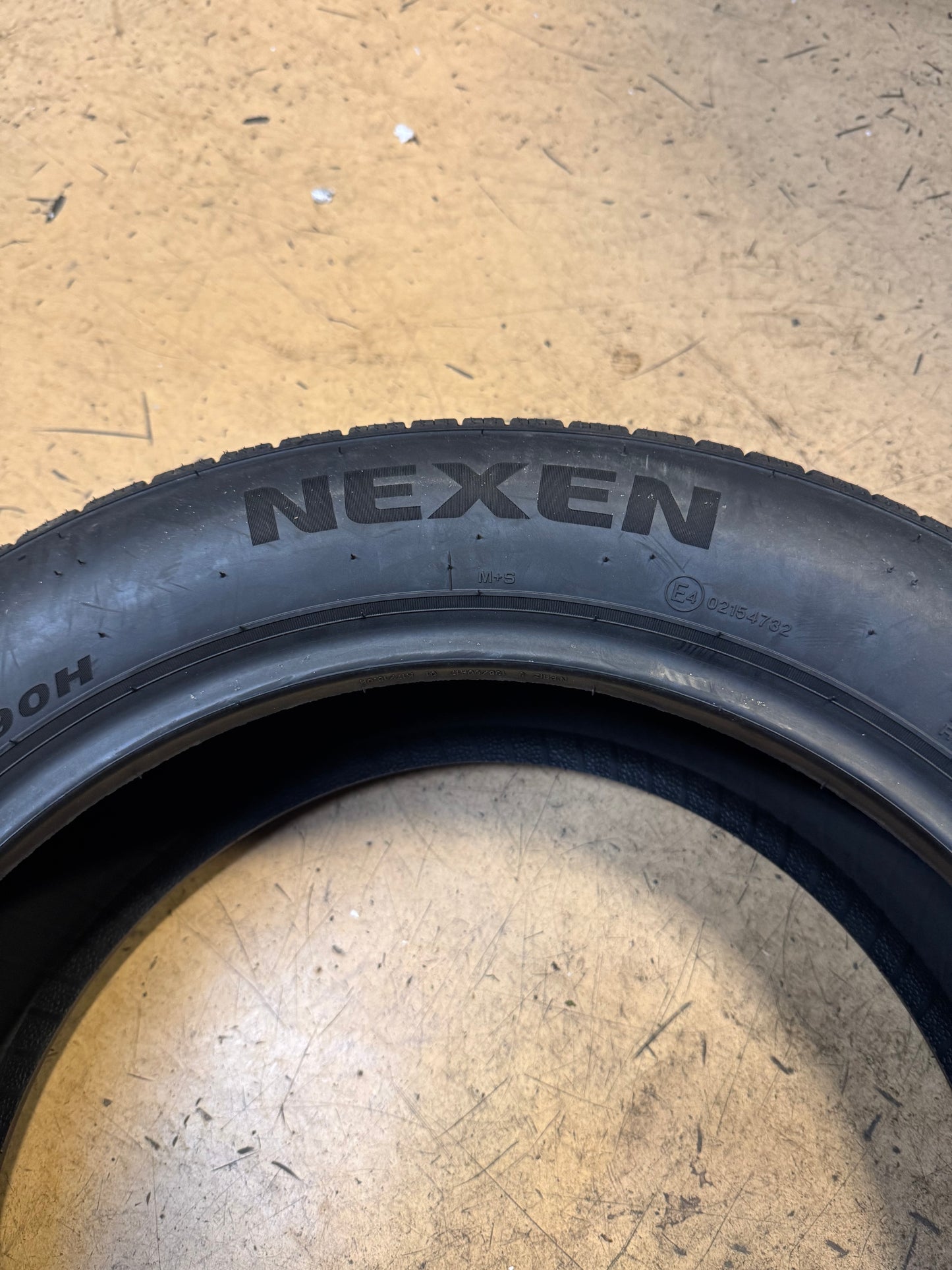 NEXEN NPRIZ S BSW P 195 60 17 90H TOURING TIRE 19512NXK