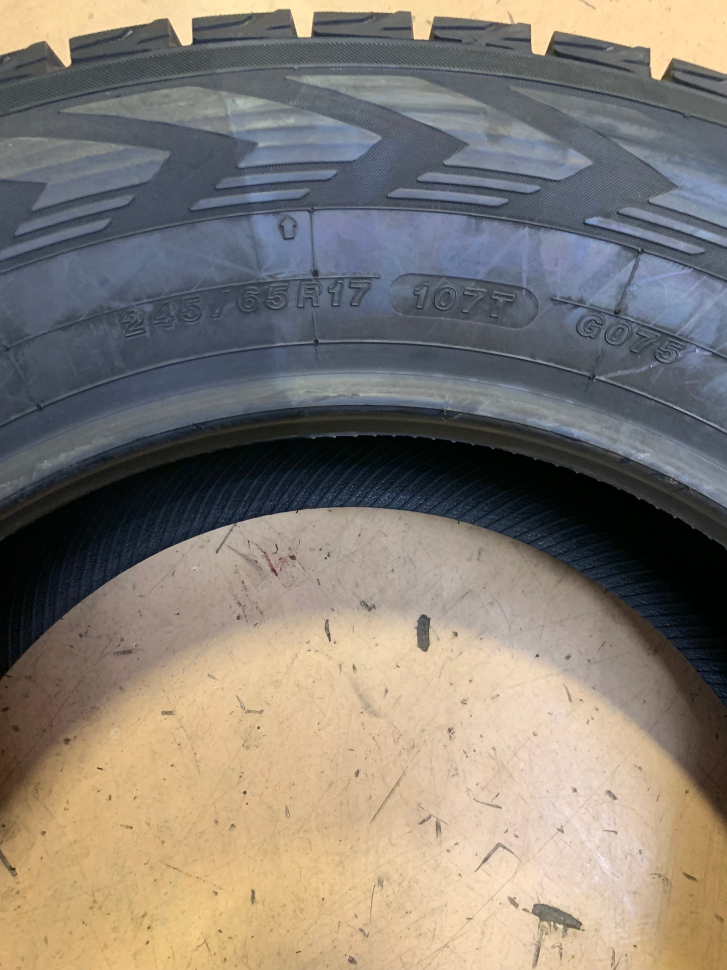 YOKOHAMA ICE GUARD GO75 BSW P 245 65 17 107T WINTER TIRE 110175108