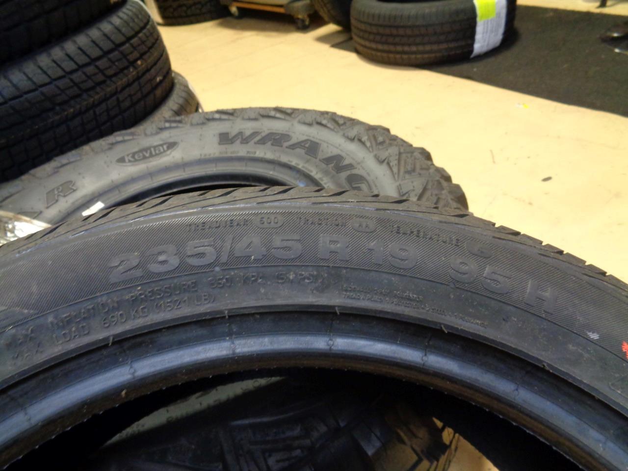 4 NEW TIRES CONTINENTAL CONTIPROCONTACT 235 45 19 95H SL 15484960000