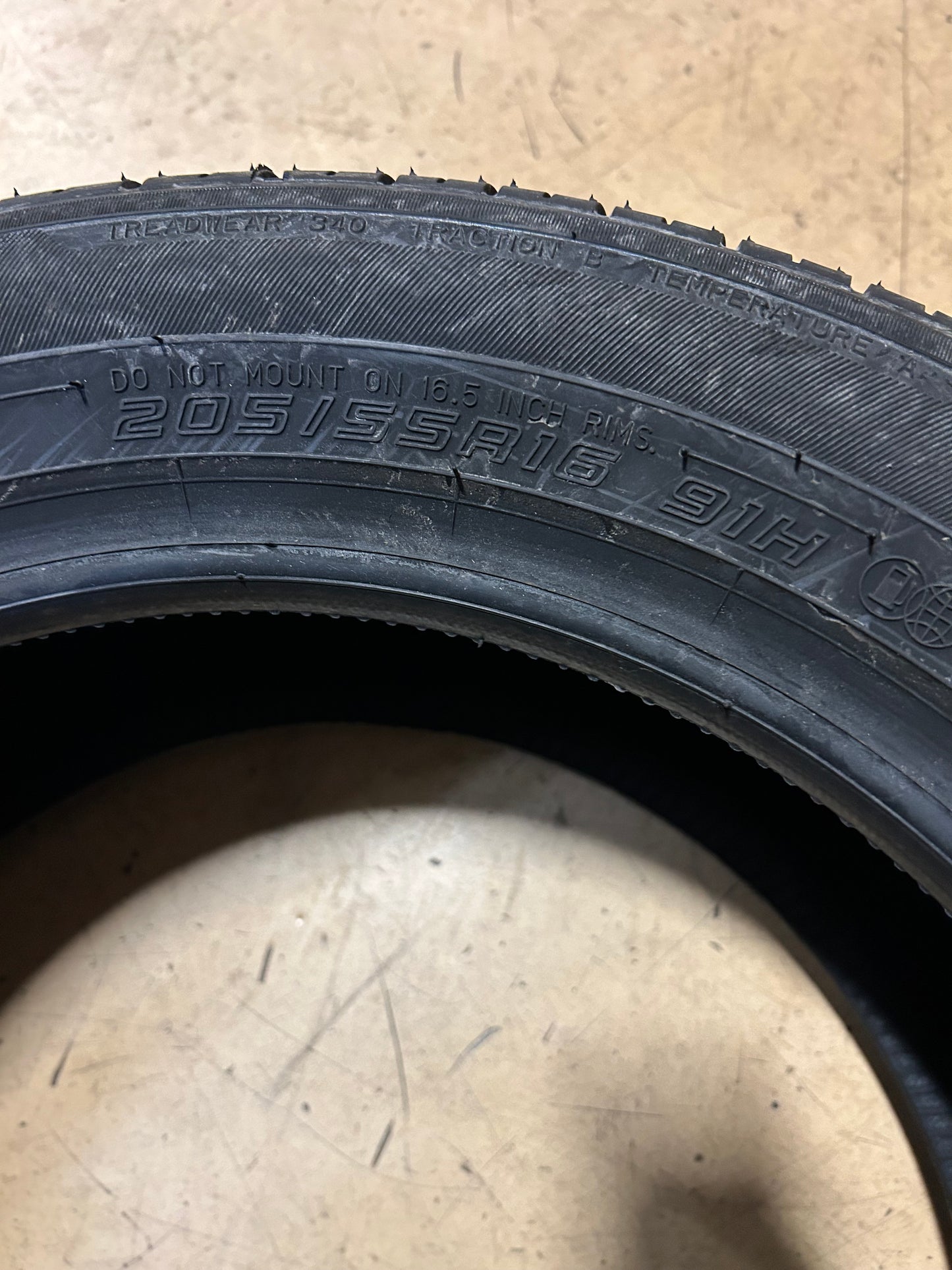 DUNLOP ENASAVE 01 AS BSW P 205 55 16 91H ALL SEASON TIRE 267028905