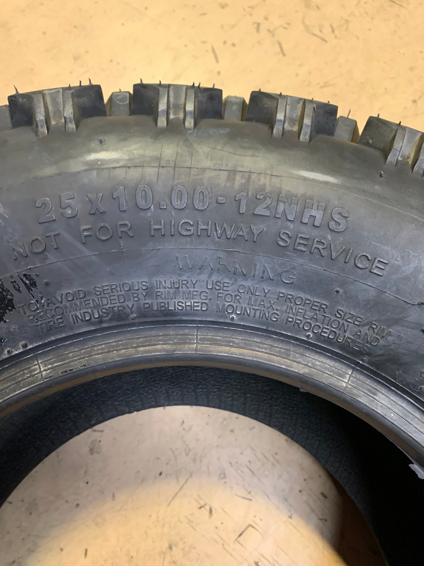 OTR 350 MAG OFF ROAD BSW AT 25 10 12 6PLY ATV/UTV TIRE T24350625100012