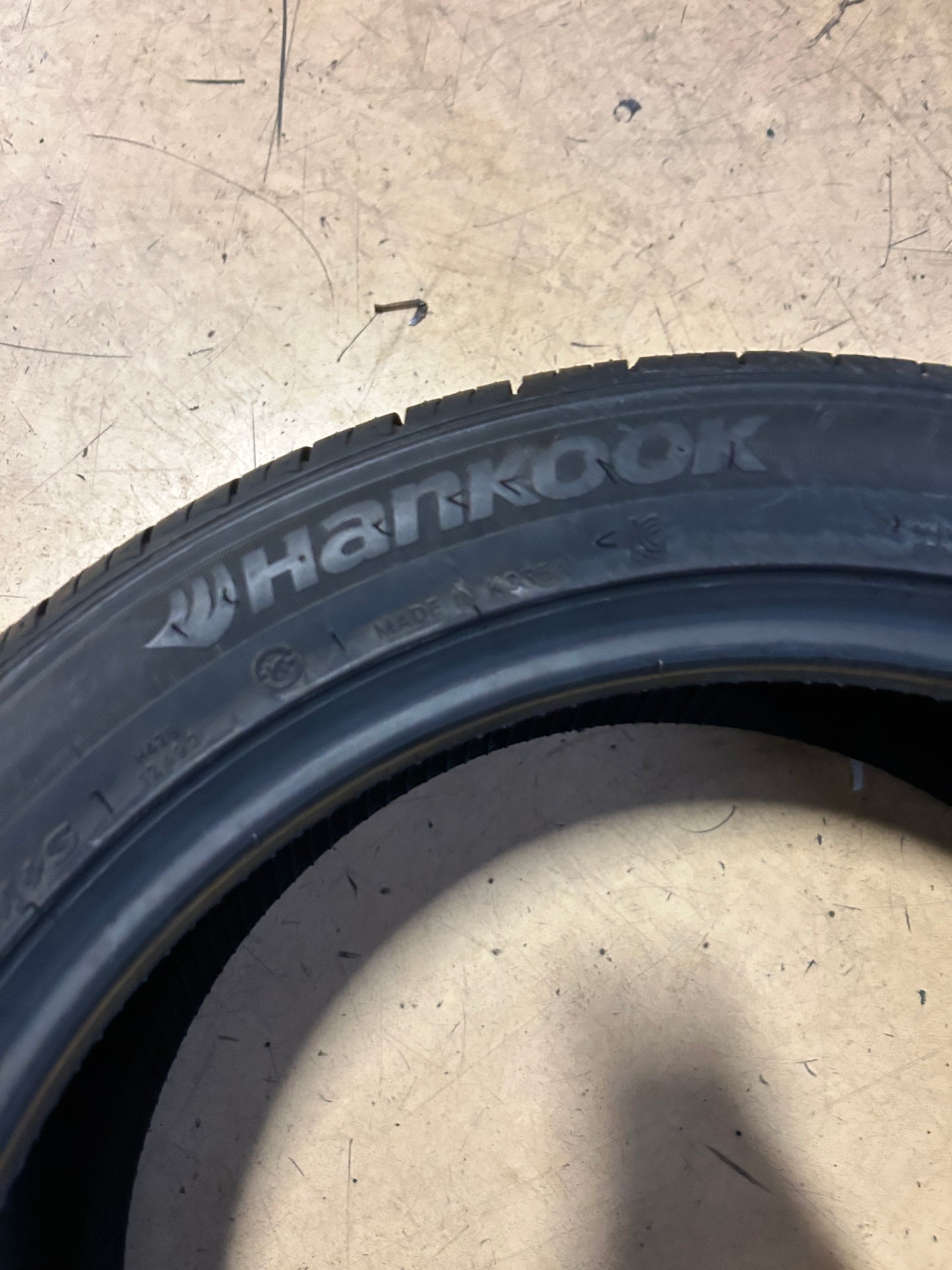 NOS HANKOOK OPTIMO H426 BSW P 215 45 17 87H ALL SEASON TIRE 1012483