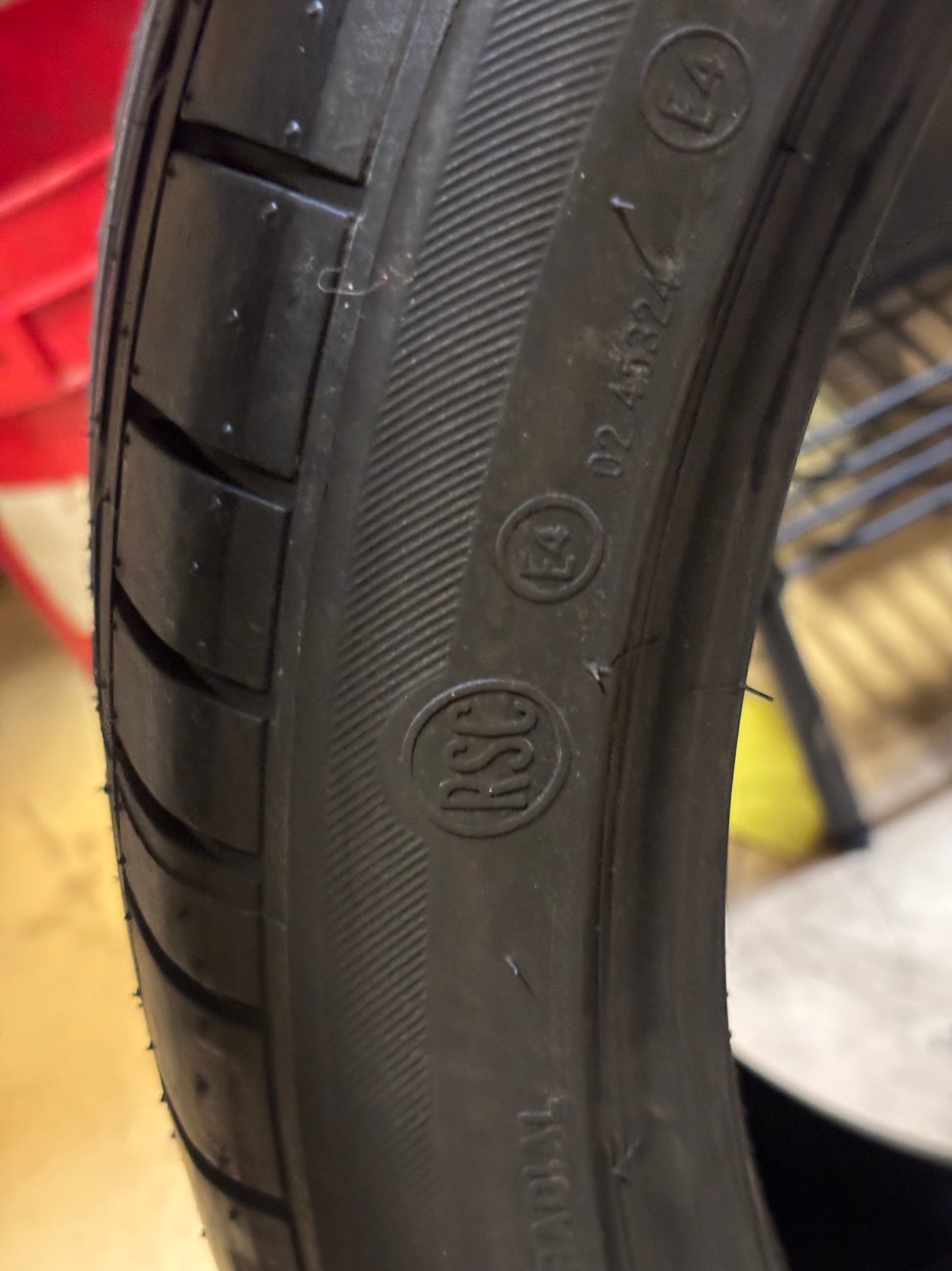 BRIDGESTON POTENZA S001 RFT BMW P 255 35 19 96Y SL ALL SEASON TIRE 004848