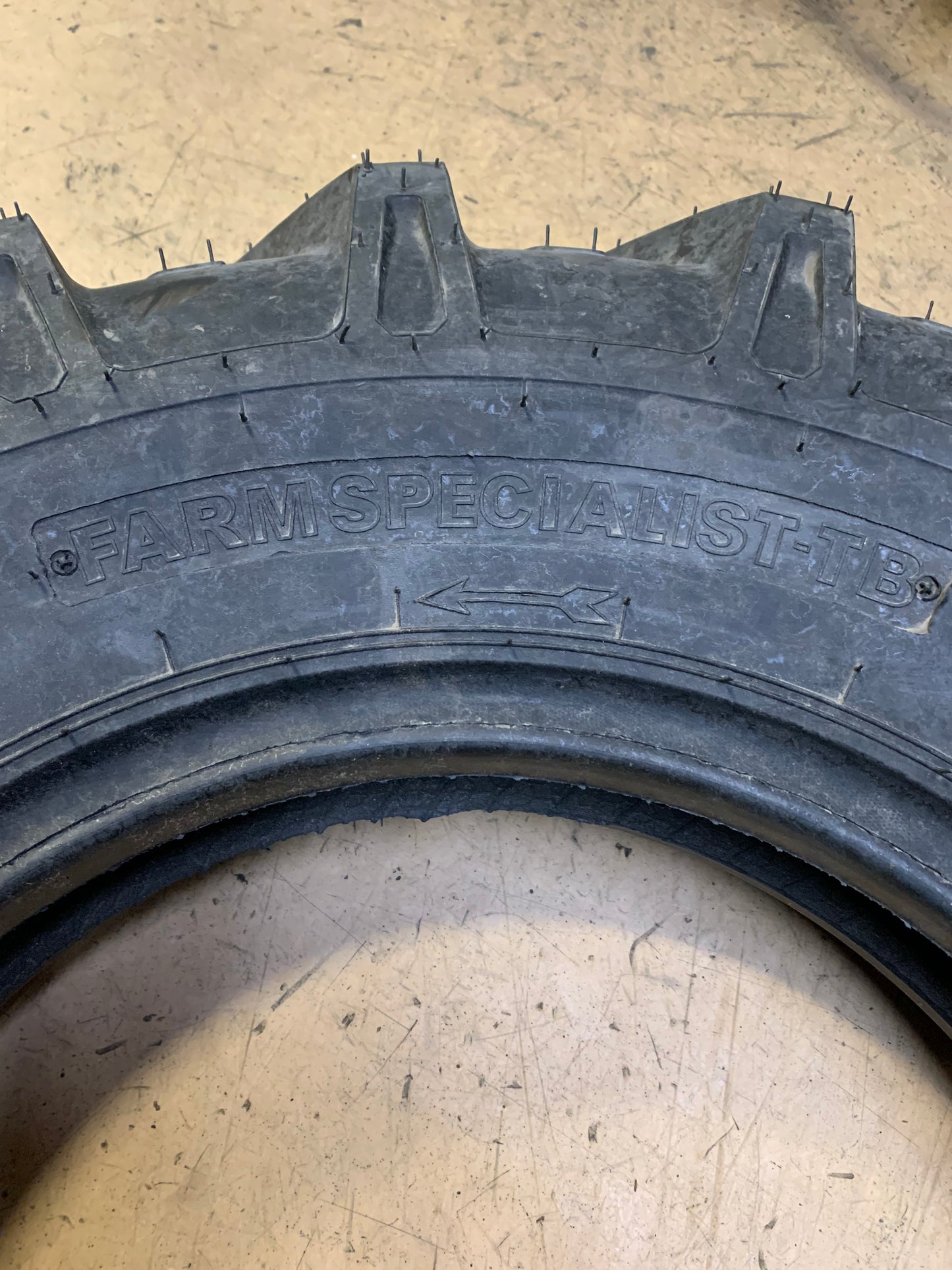 CARLISLE FARM SPECIALIST-TB R1 BSW AT 8 16 8PLY ATV/UTV TIRE 6X17403