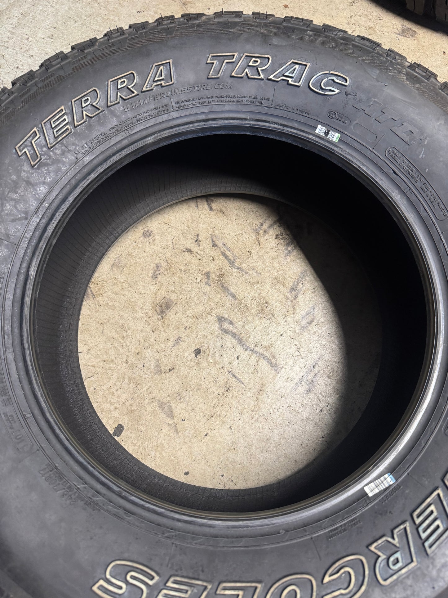 NOS HERCULES TERRA TRAC ATII OWL P 245 70 17 110T ALL TERRAIN TIRE 04368