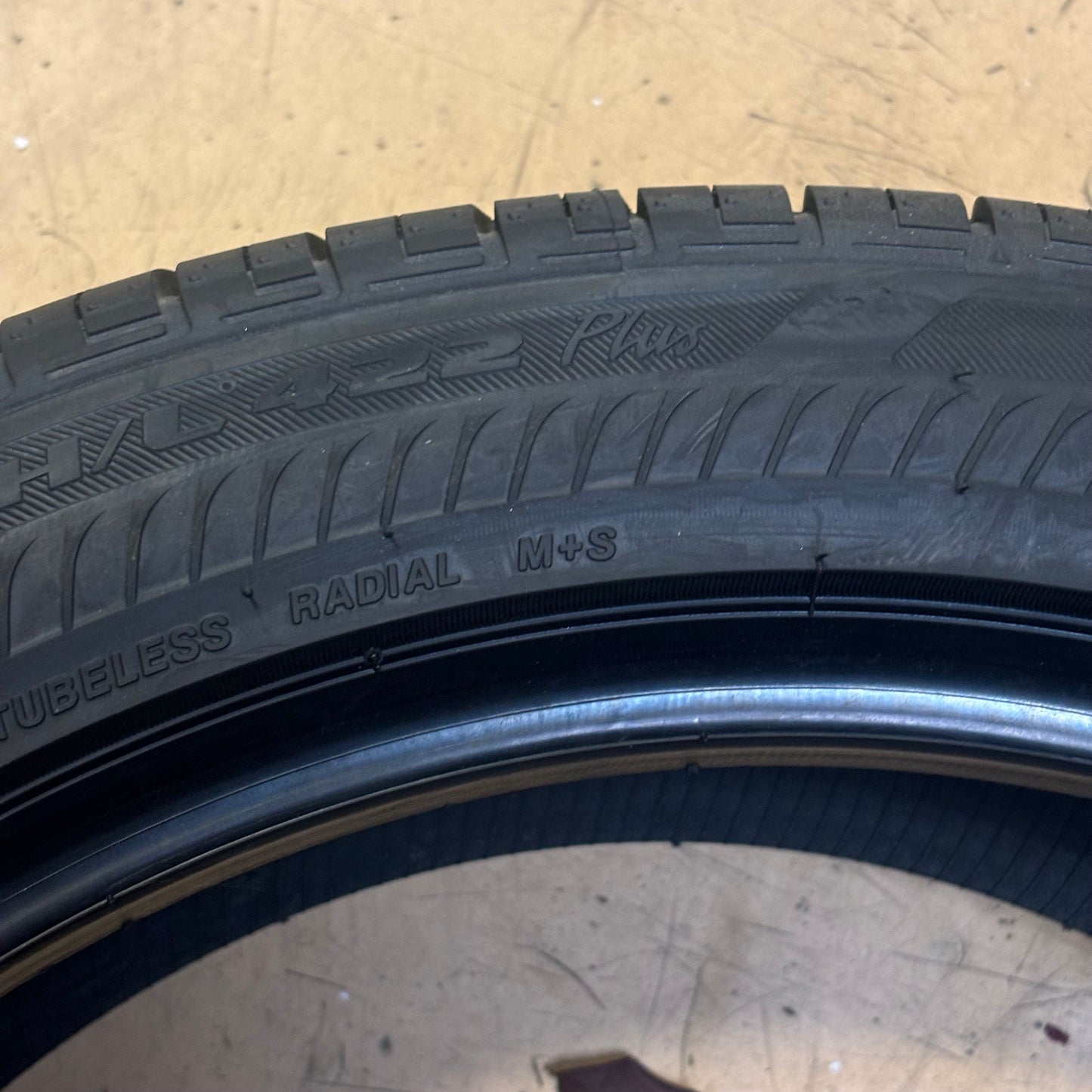 BRIDGESTONE ECOPIA H/L 422 PLUS RFT P 255 45 20 101V ALL SEASON TIRES 008815