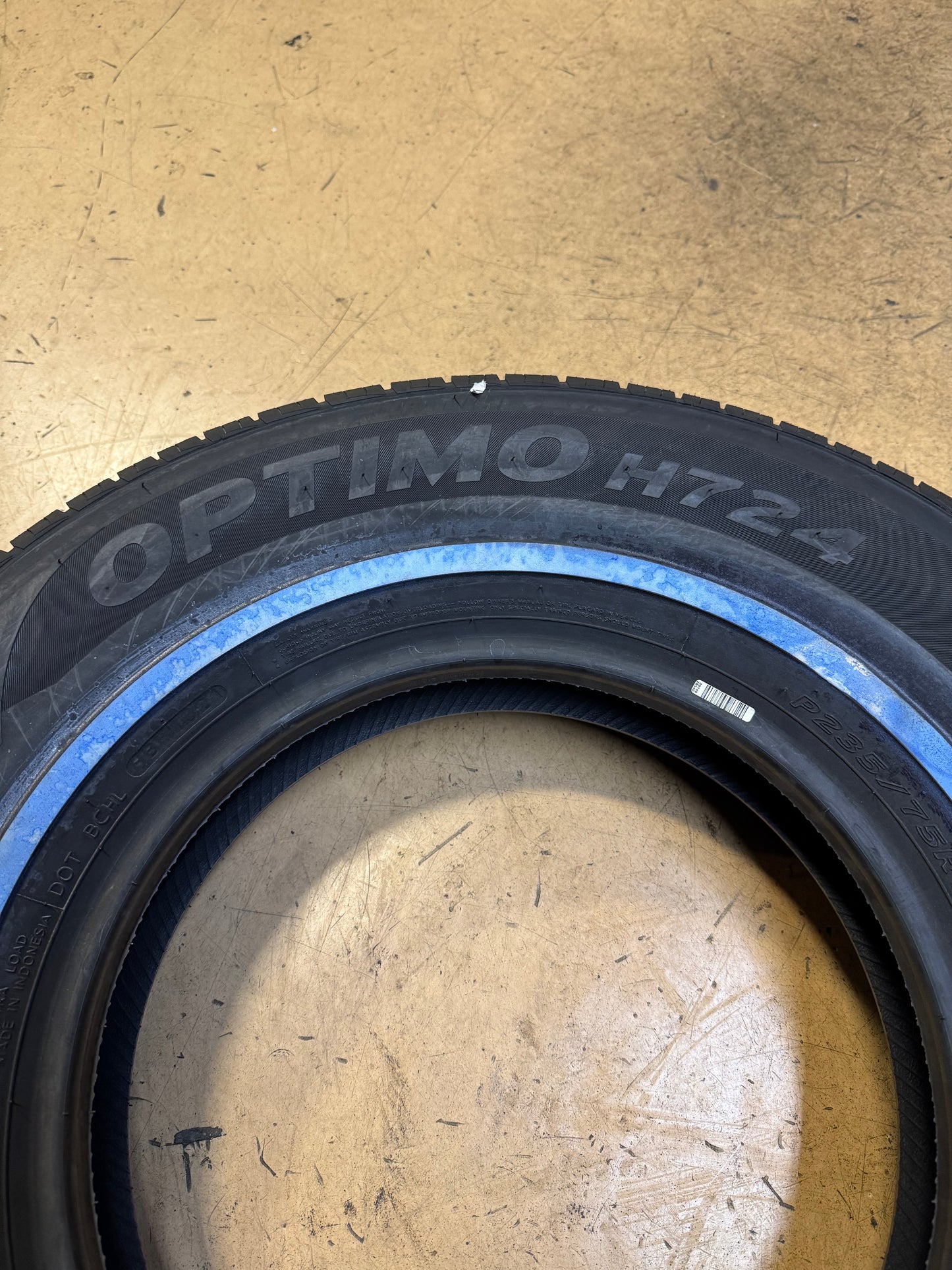 HANKOOK OPTIMO H724 NWW P 235 75 15 108S XL ALL SEASON TIRE 1010988
