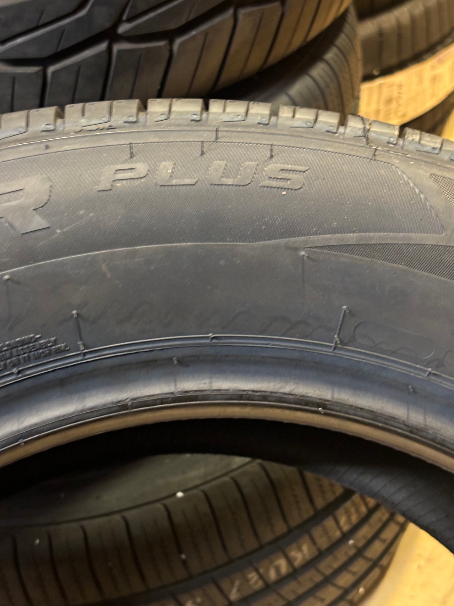 COOPER ENDEAVOR PLUS P 215 65 17 99T ALL SEASON TIRE 166274009