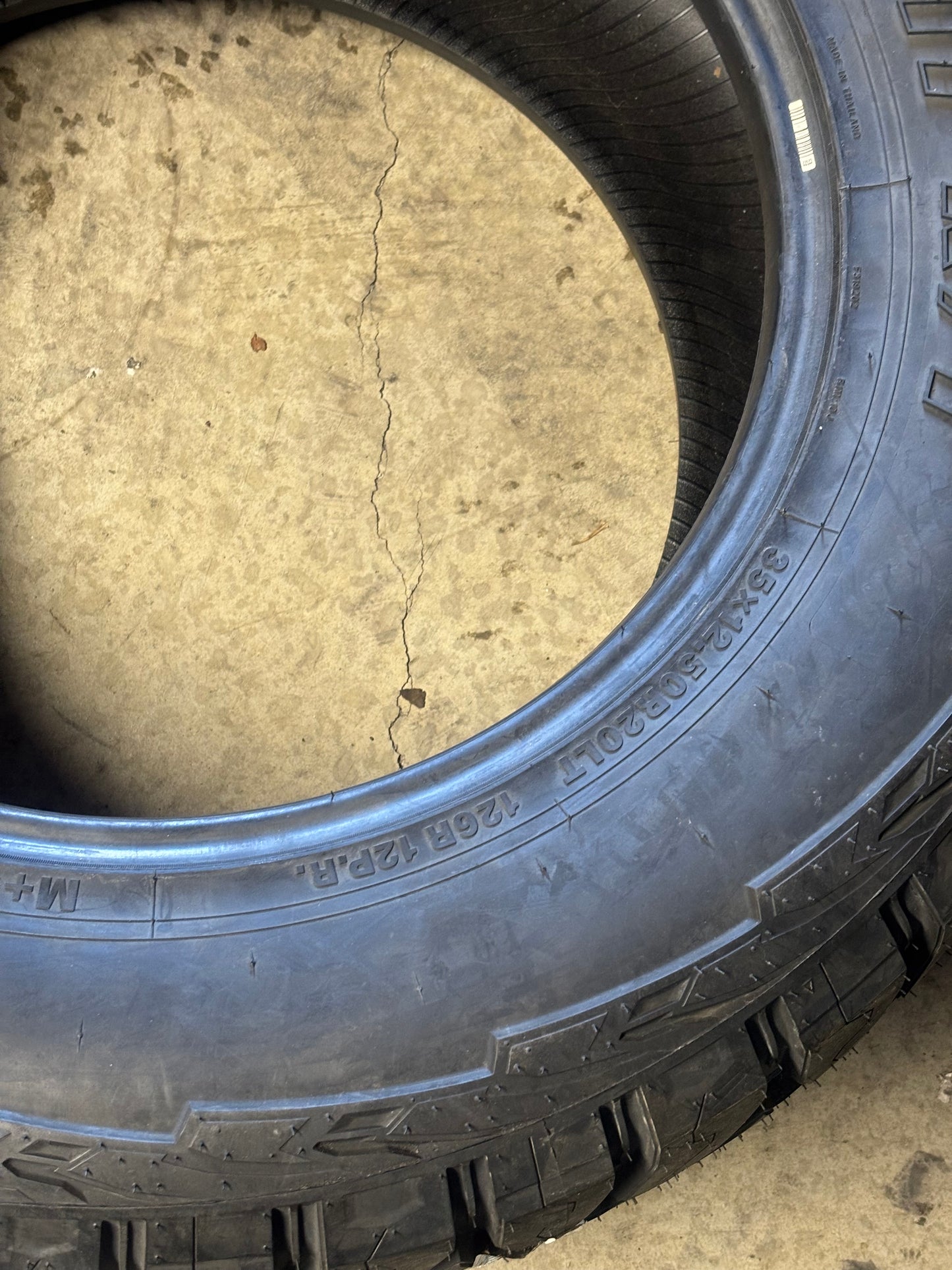 DELINTE DX-12 BANDIT R/T BSW LT 35 12.5 20 126R LRF 12PLY RUGGED TERRAIN TIRE 841623123932