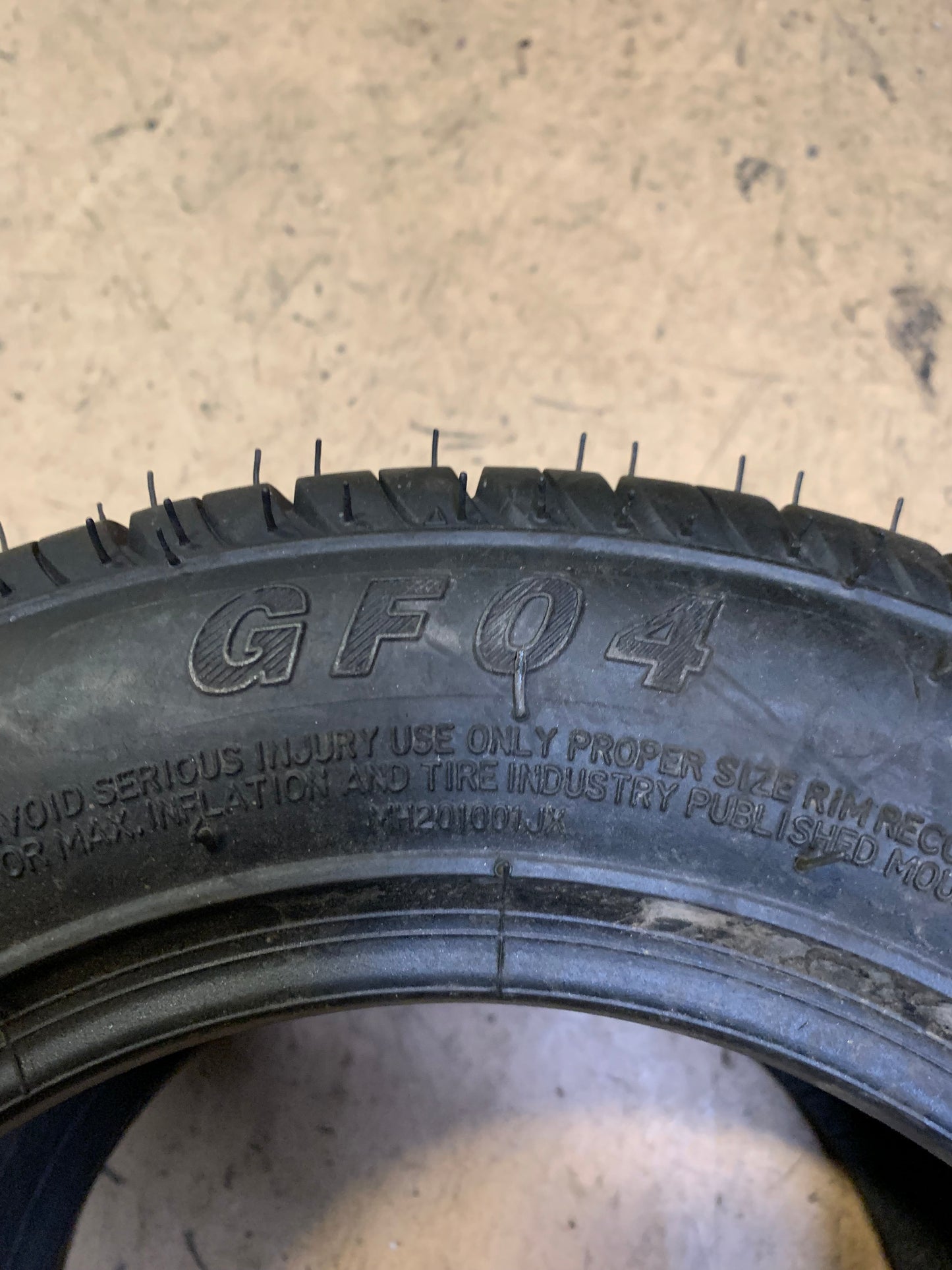 ROADGUIDER GF04 BSW AT 18 8 10 4PLY ATV/UTV TIRE 2055010