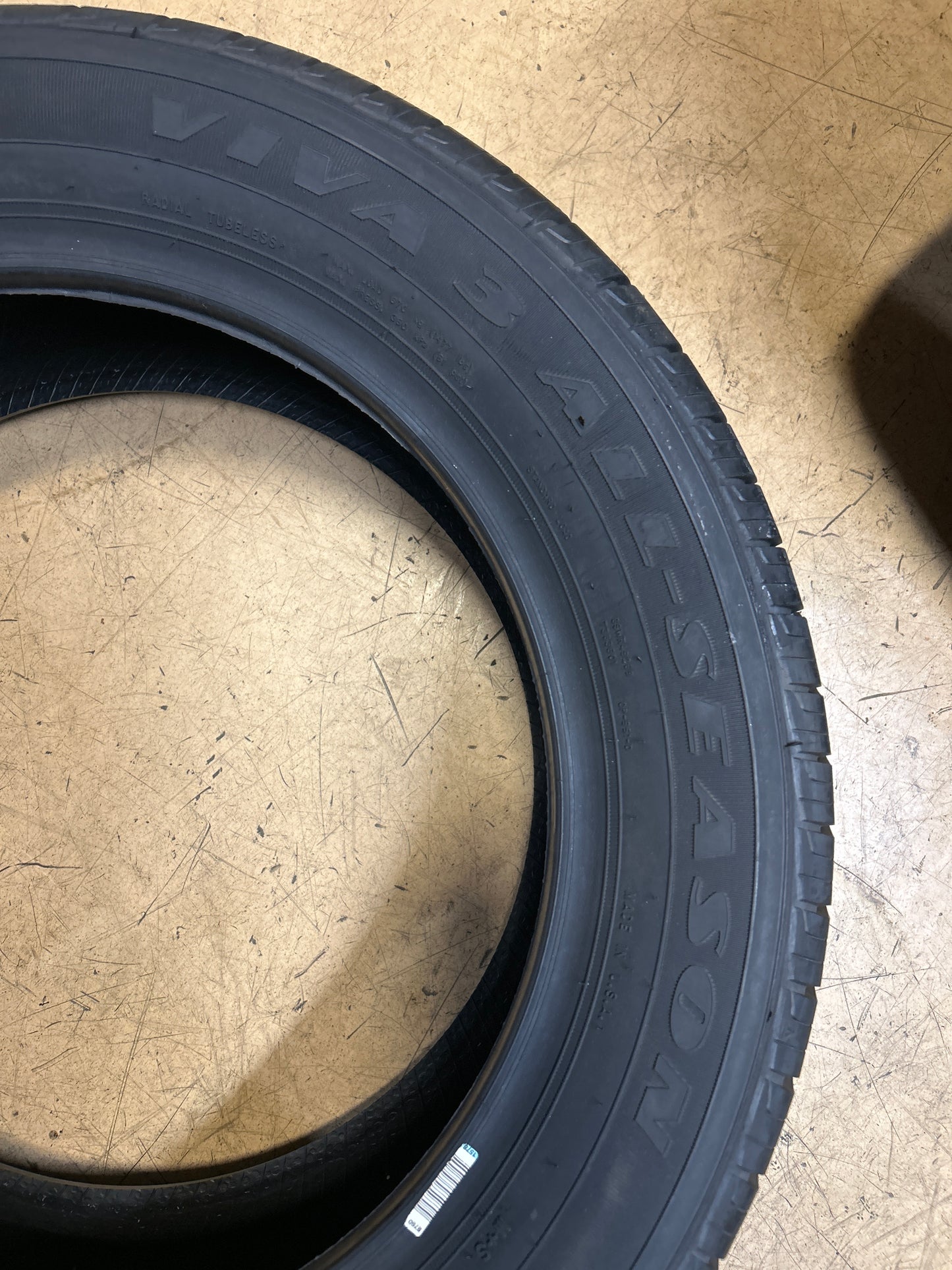 NOS 2 GOODYEAR VIVA 3 A/S BSW P 215 55 17 94V SL ALL SEASON TIRE 747340378