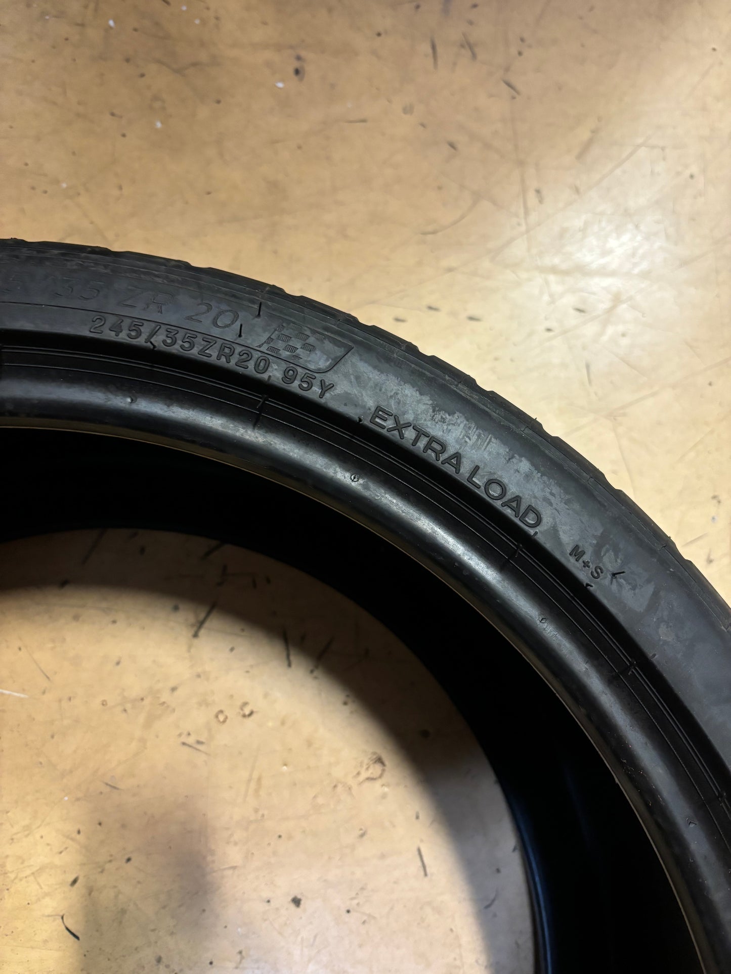 MICHELIN PILOT SPORT ALL SEASON 4 P 245 33 20 95Y TIRE 31506