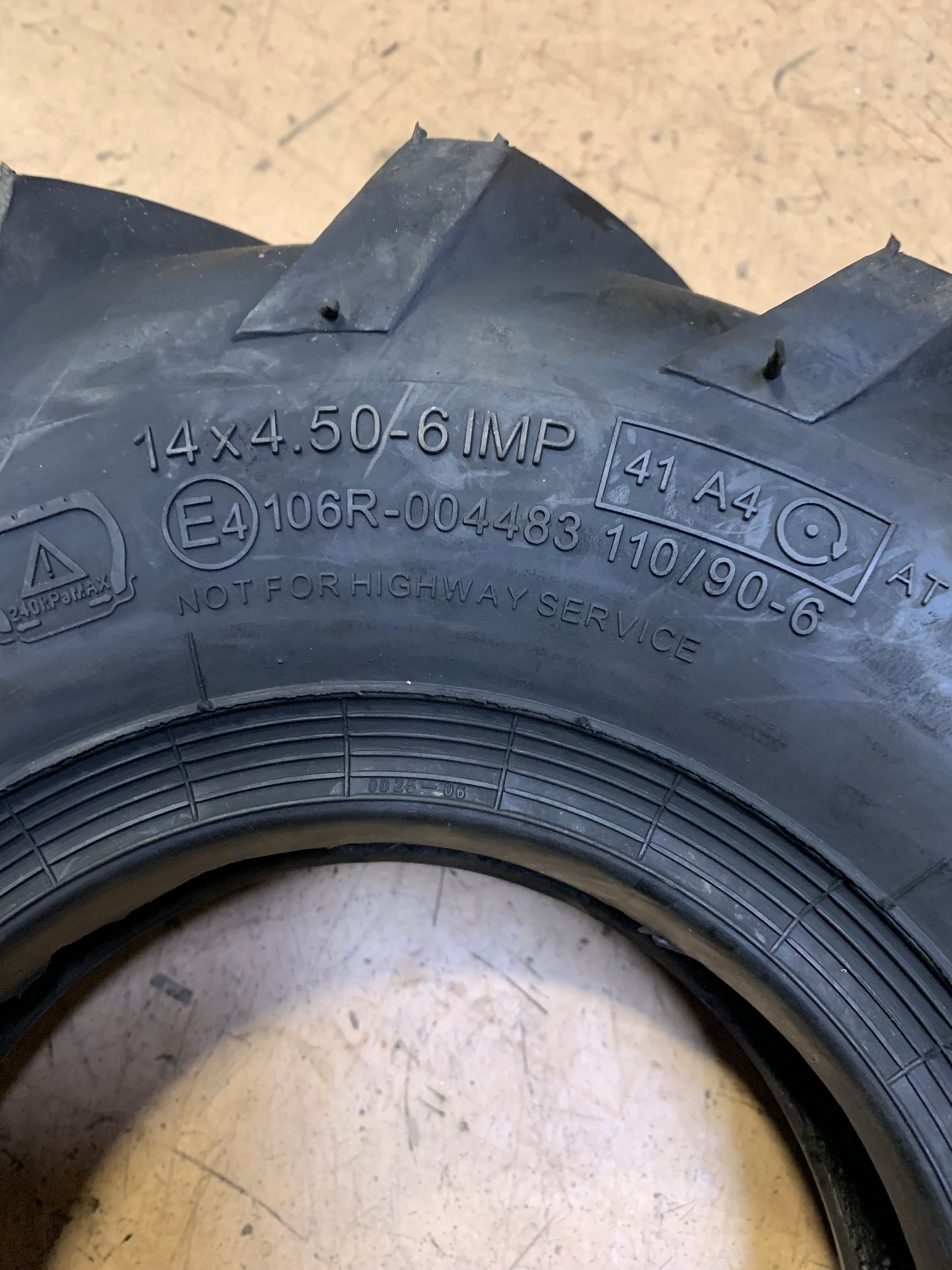 CARISLE SUPER LUG 41A4 BSW AT 14 4.5 6 2PLY ATV/UTV TIRE 5100251
