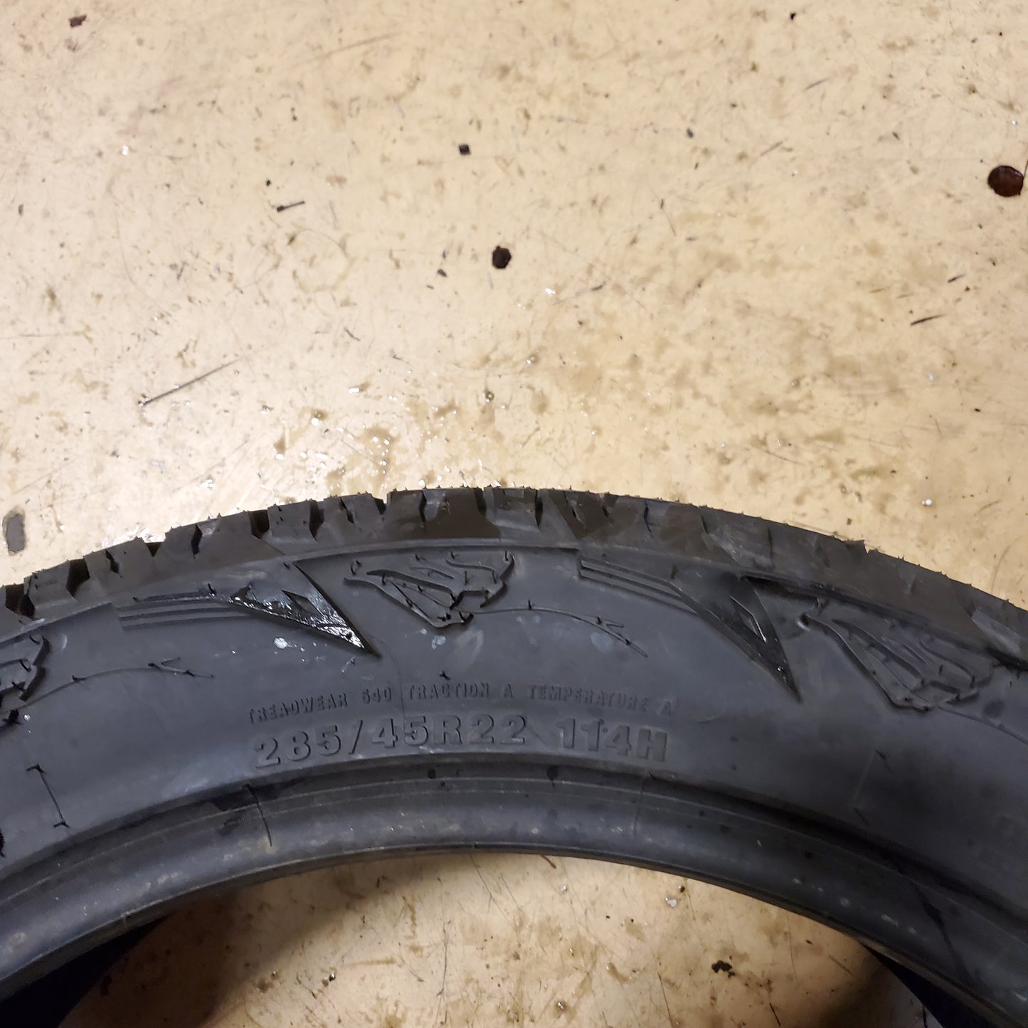 RADAR RENEGADE A/T PRO BSW 285 45 22 114H XL ALL TERRAIN TRUCK TIRE RAFDTW0218