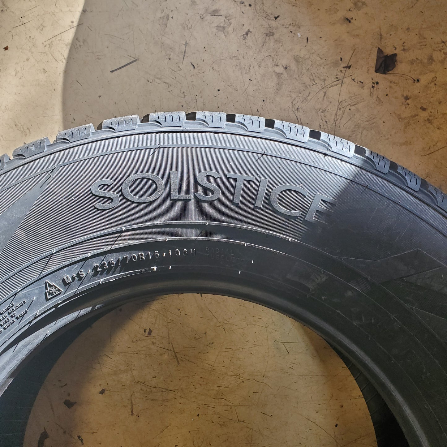 NORDMAN SOLSTICE BSW P 235 70 16 106H ALL SEASON CAR TIRE T431138