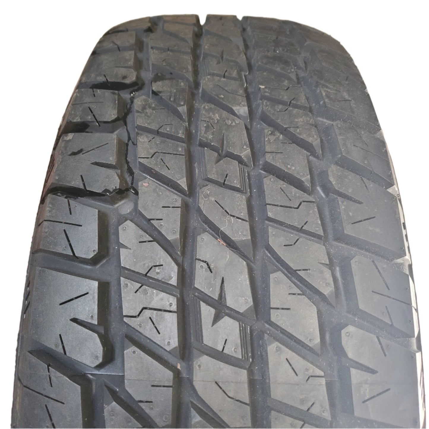 GT RADIAL SAVERO AT-S BSW 265 65 17 112T ALL TERRAIN TRUCK TIRE 100A4665