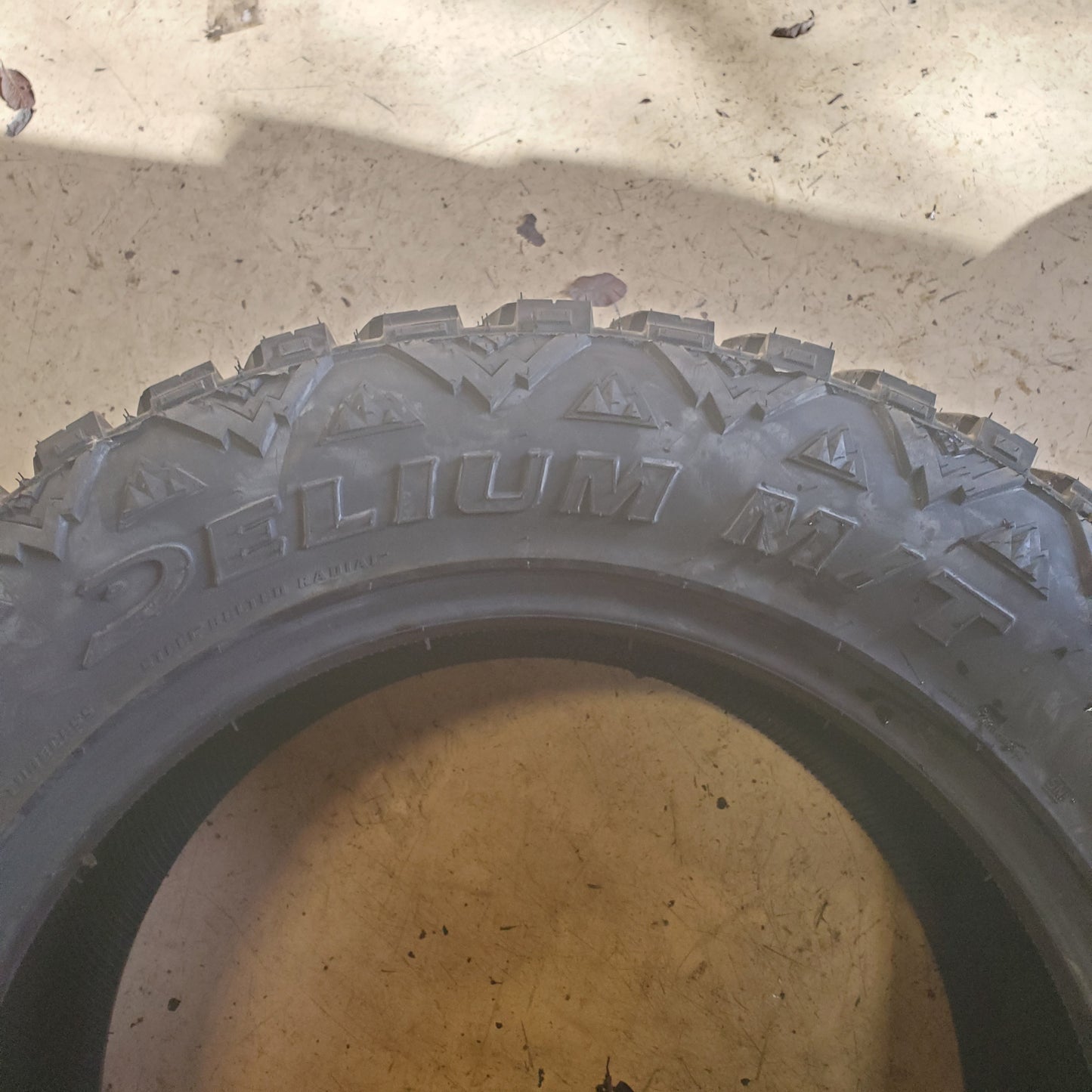 DELIUM TERRA RAIDER BSW M/T 37 12.50 22 LT 123Q TRUCK TIRE D237122