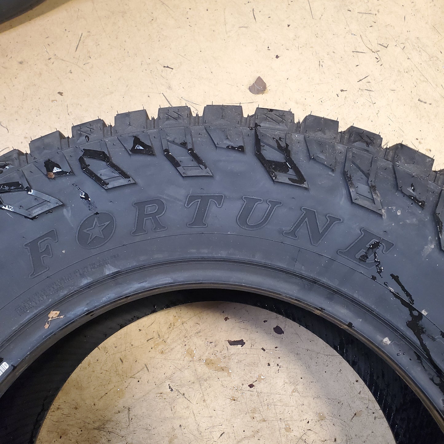 (KSL ONLY) 2 FORTUNE TORMENTA R/T FSR309 37 13.50 20 LT 127Q TRUCK TIRE 9345030241