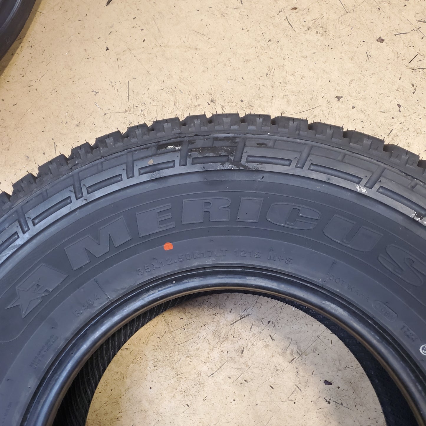 NOS AMERICUS ALL TERRAIN BSW LT 35 12.5 17 121S 10PLY TIRE AMD0451