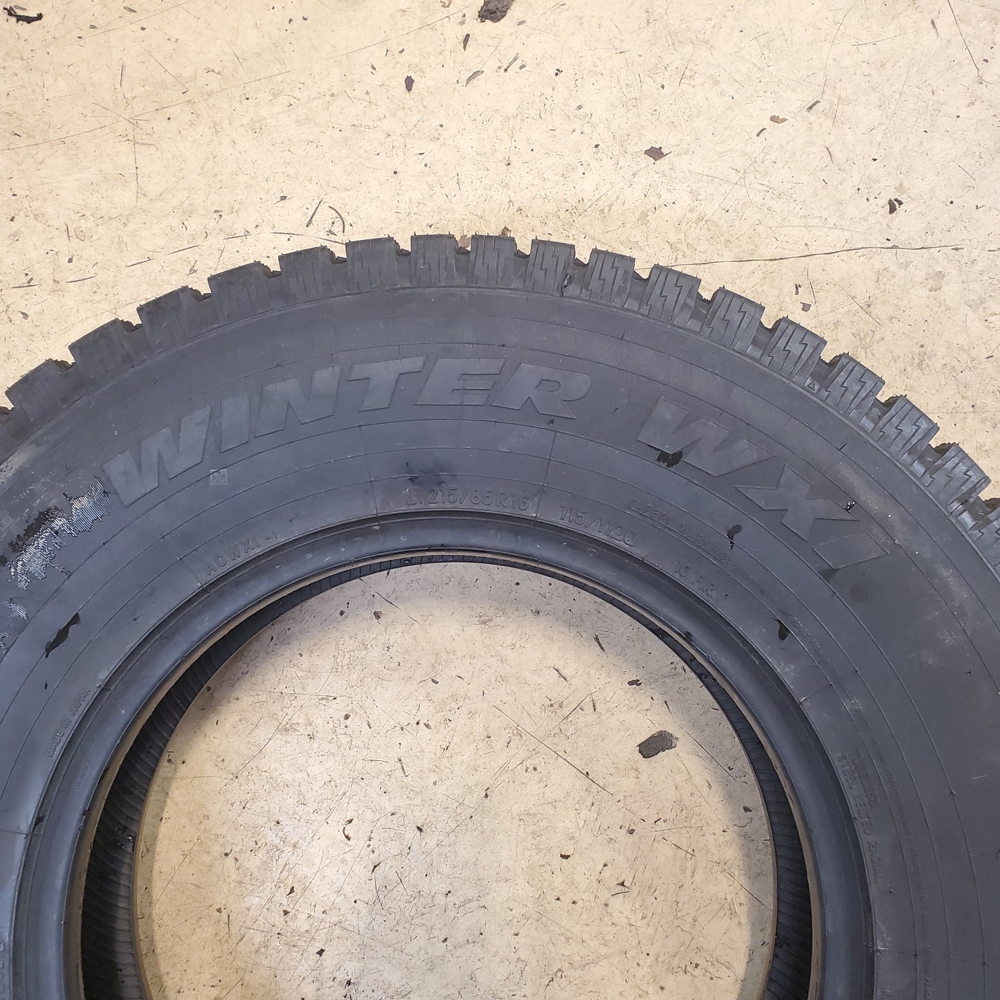 (KSL ONLY) 4 ARCTIC CLAW WINTER WXI BSW 215 85 16 115/112Q WINTER TRUCK TIRE ARC15