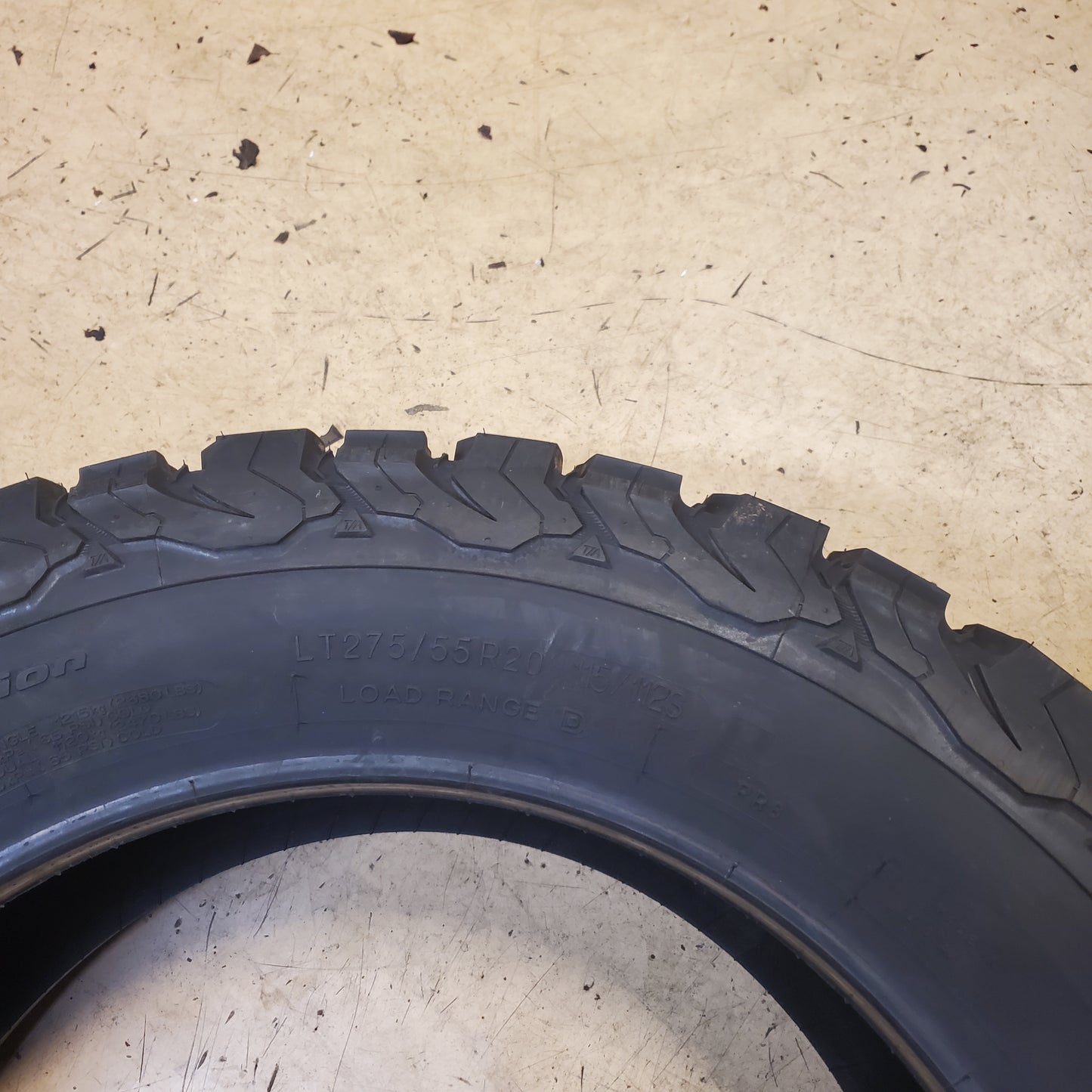 2 BFGOODRICH ALL TERRAIN T/A BSW LT 275 55 20 115/112S TRUCK TIRE 61764