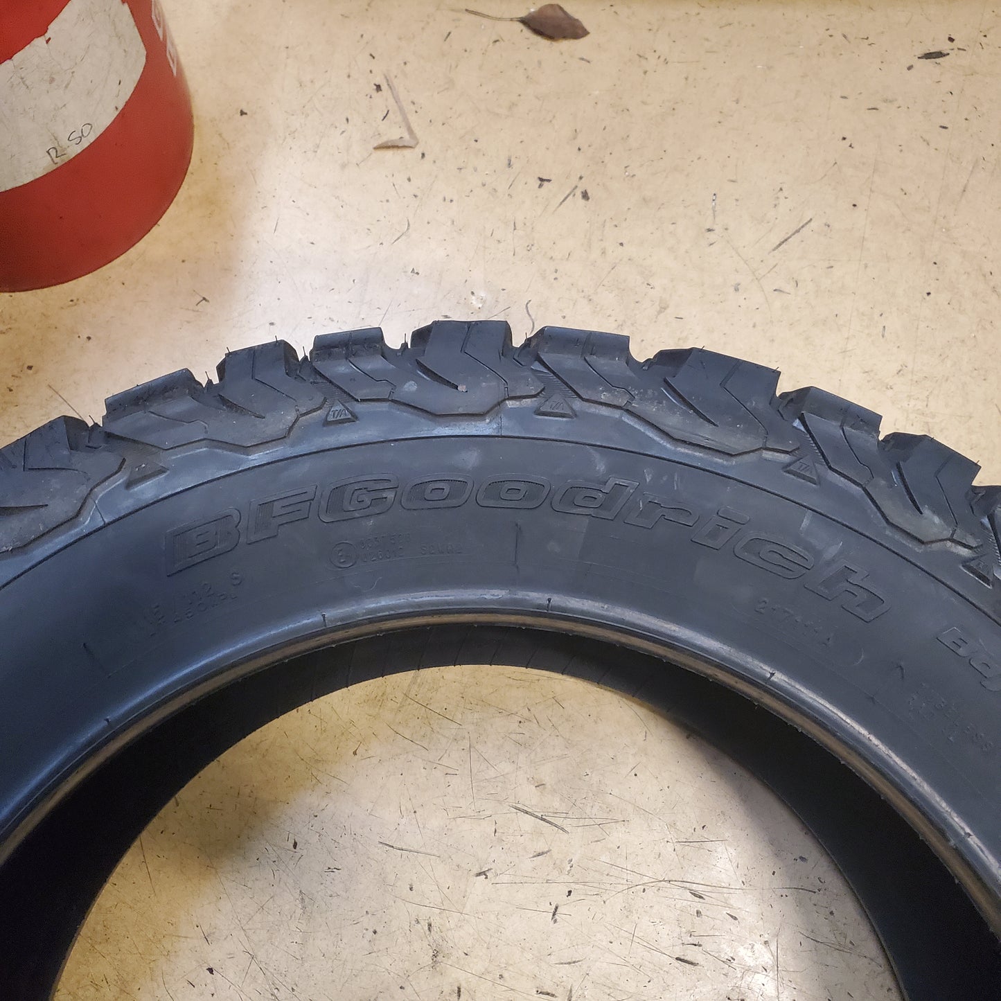2 BFGOODRICH ALL TERRAIN T/A BSW LT 275 55 20 115/112S TRUCK TIRE 61764