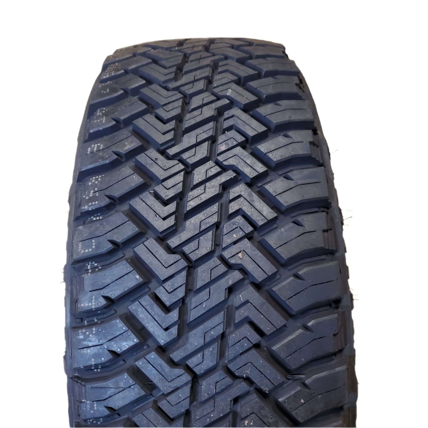 BUCKSHOT ALL TERRAIN BSW LT 285 70 17 126/123Q TRUCK TIRE CBSAT08