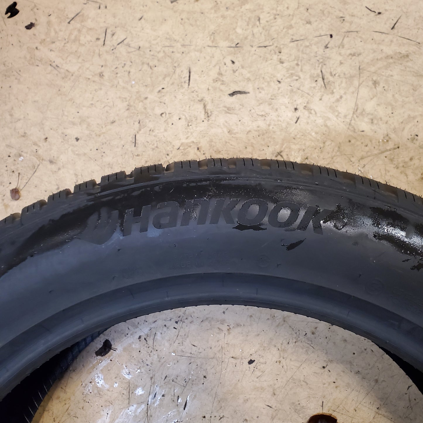 HANKOOK WINTER I CEPT EVO3 X 235 55 20 105V XL WINTER CAR TIRE 1027222