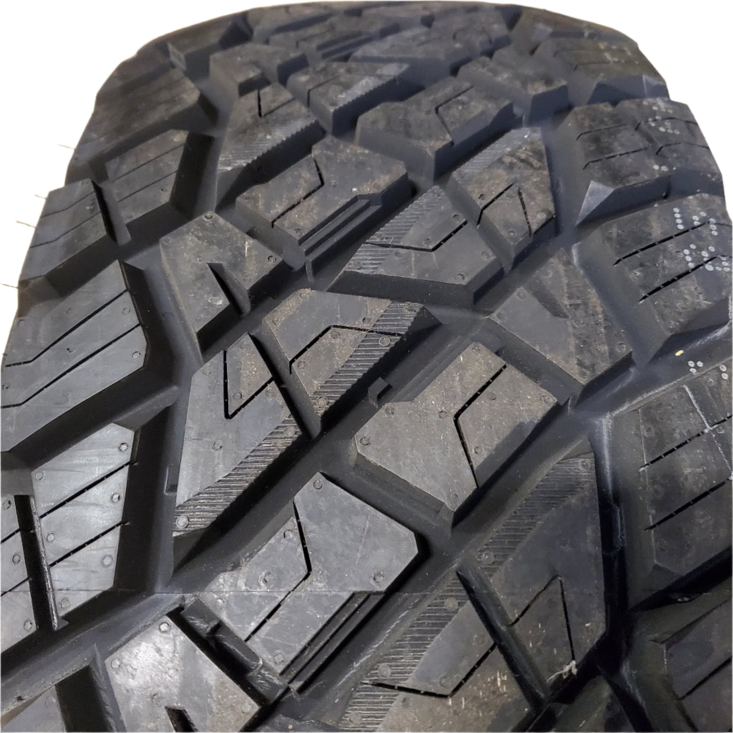 PREDATOR NEW MUTANT X AT BSW LT 285 75 16 126/123R 10PLY TRUCK TIRE NPRXAT02