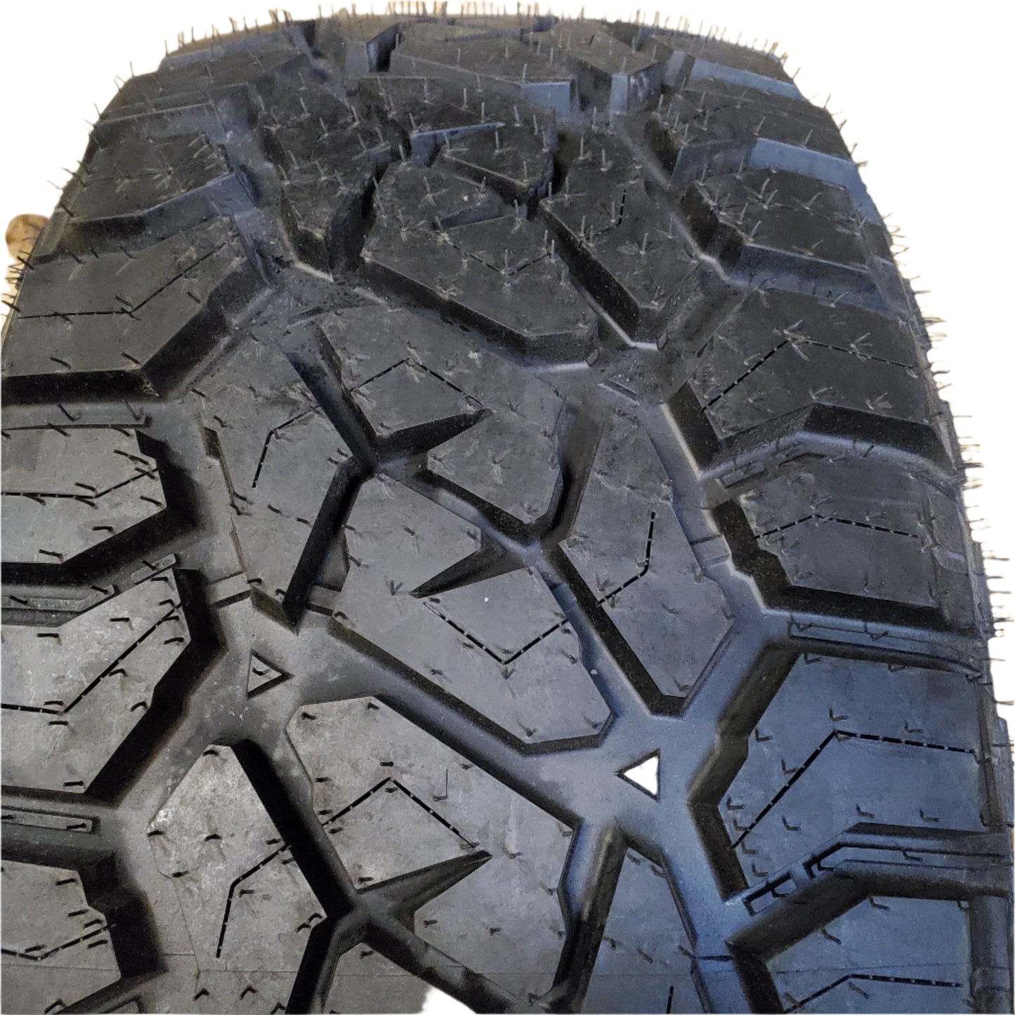 MILETRIP TP99 R/T BSW LT 33 12.50 18 122Q 12 PLY TRUCK TIRE MT33125018TR99