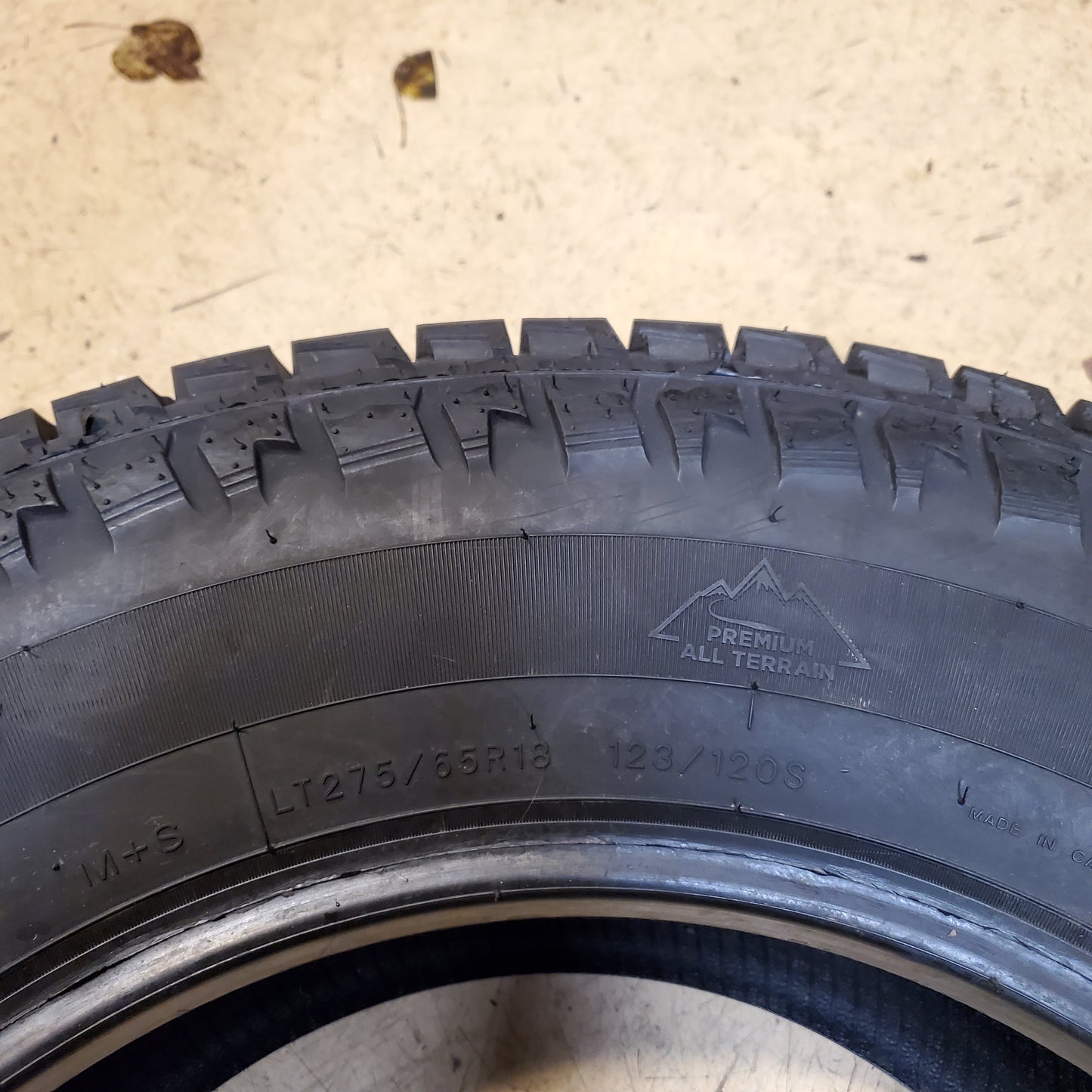 MULTI-MILE WILD COUNTRY XTX AT4S LT 275 65 18 123/120S 10 PLY TIRE MM-XTA41