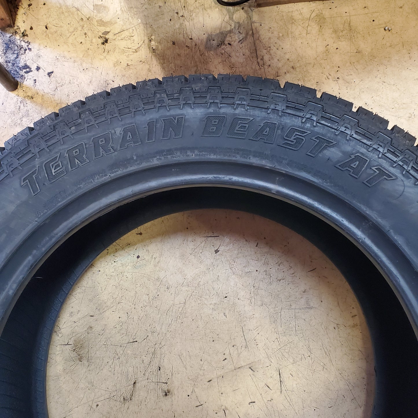 (KSL ONLY) 4 LEXANI TERRAIN BEAST AT BSW 275 55 20 113T TRUCK TIRE LXSTAT2055010