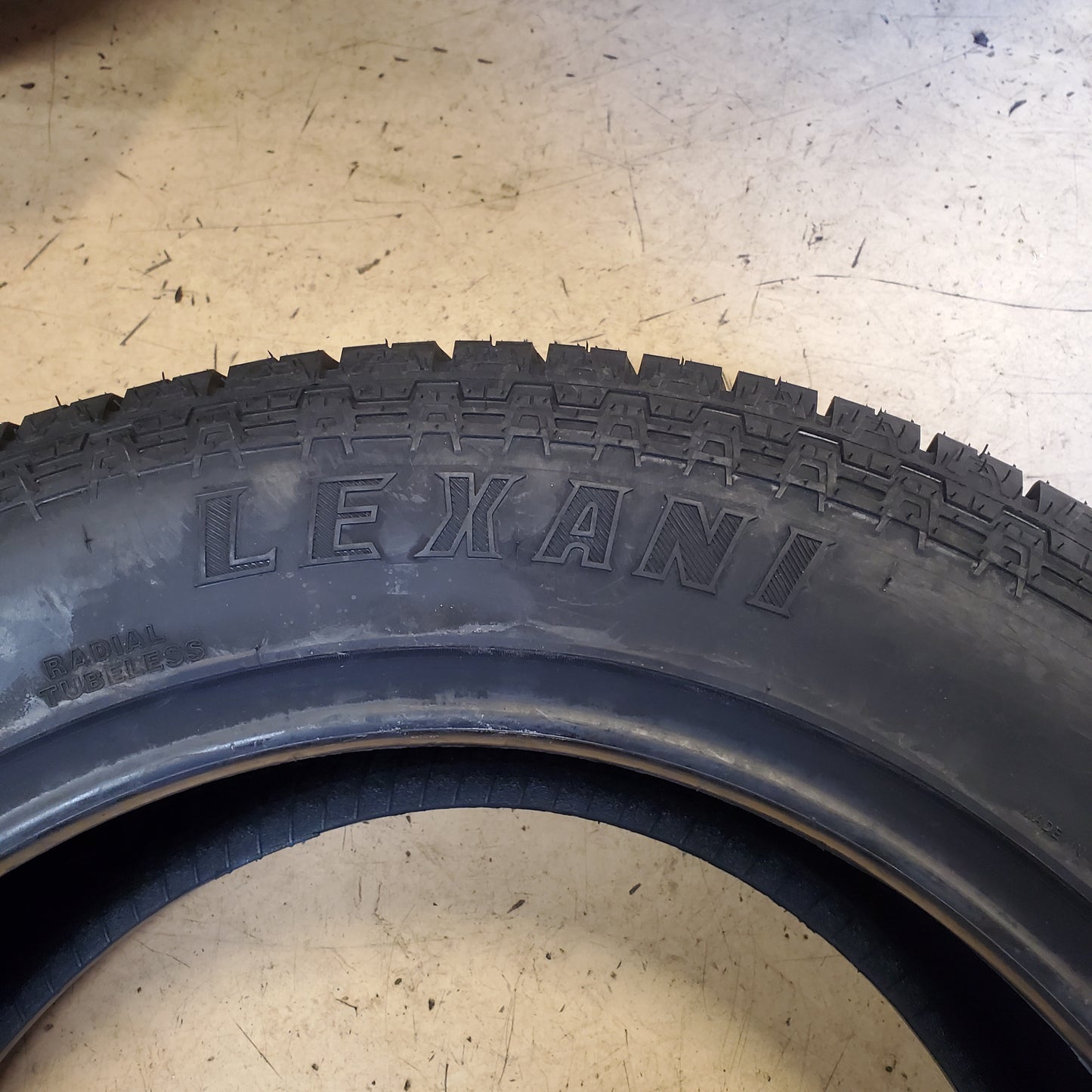 (KSL ONLY) 4 LEXANI TERRAIN BEAST AT BSW 275 55 20 113T TRUCK TIRE LXSTAT2055010