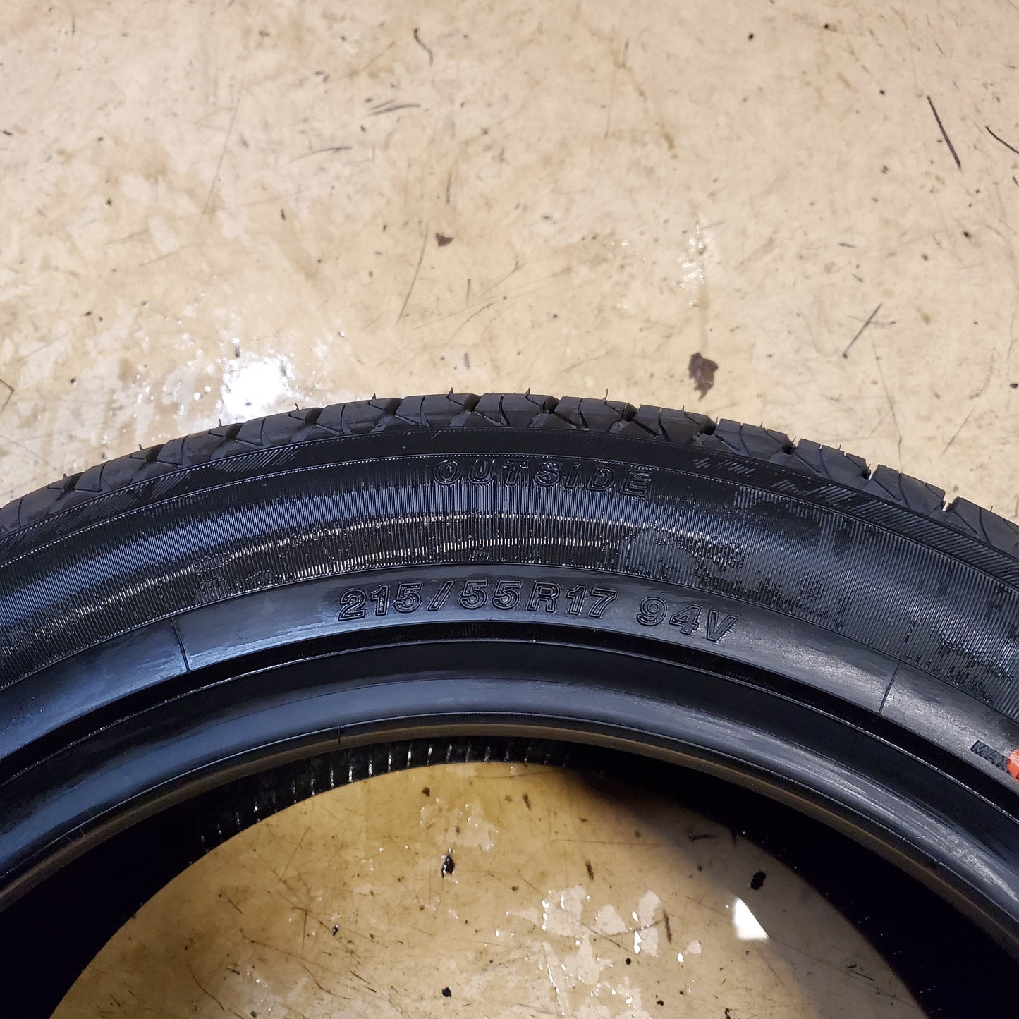 YOKOHAMA AVID ASCEND GT BSW 215 55 17 94V ALL SEASON CAR TIRE 110132721