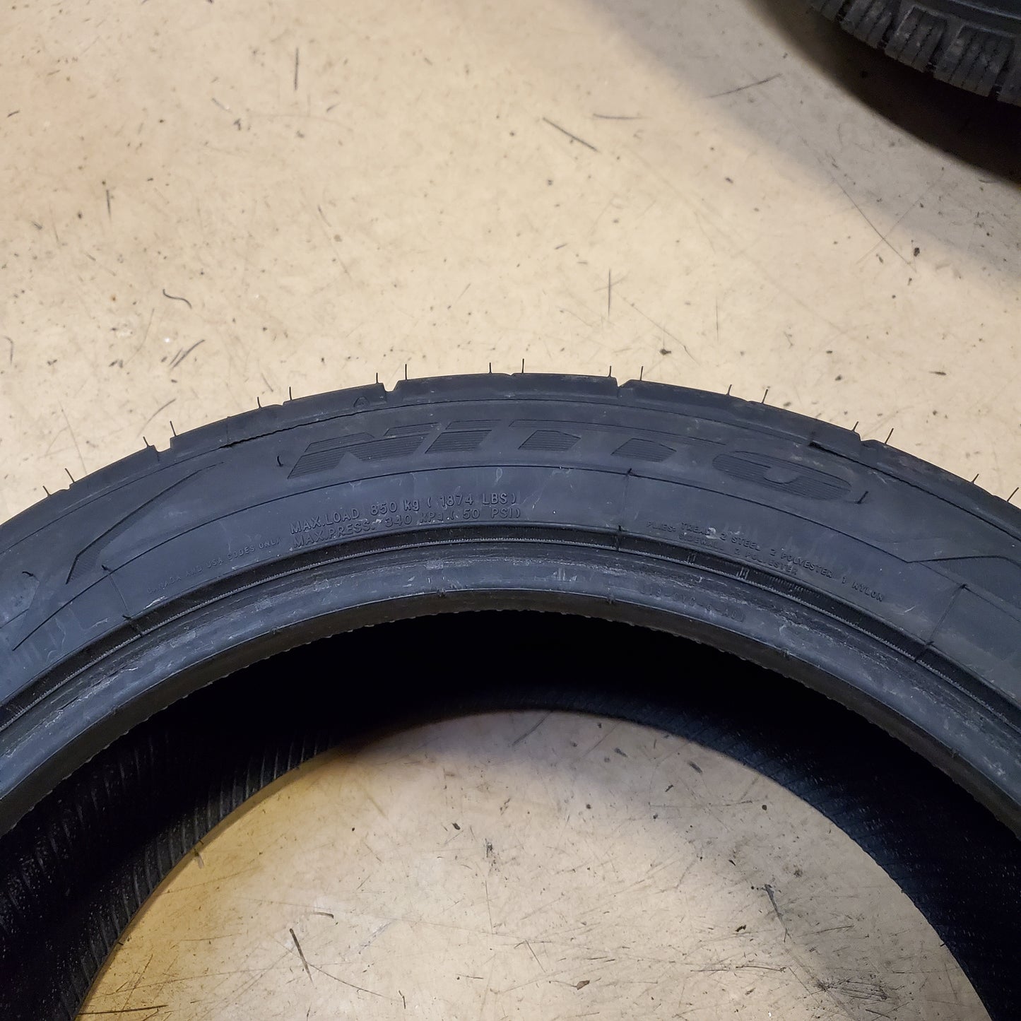 NITTO NT555 G2 BSW P 245 45 19 102W XL UHP TIRE 211170