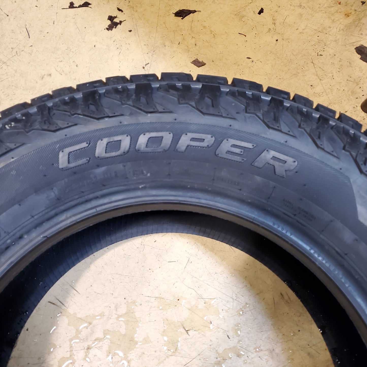 COOPER DISCOVERER ROAD+TRAIL AT BSW P 255 65 17 110T ALL TERRAIN TIRE 171280049