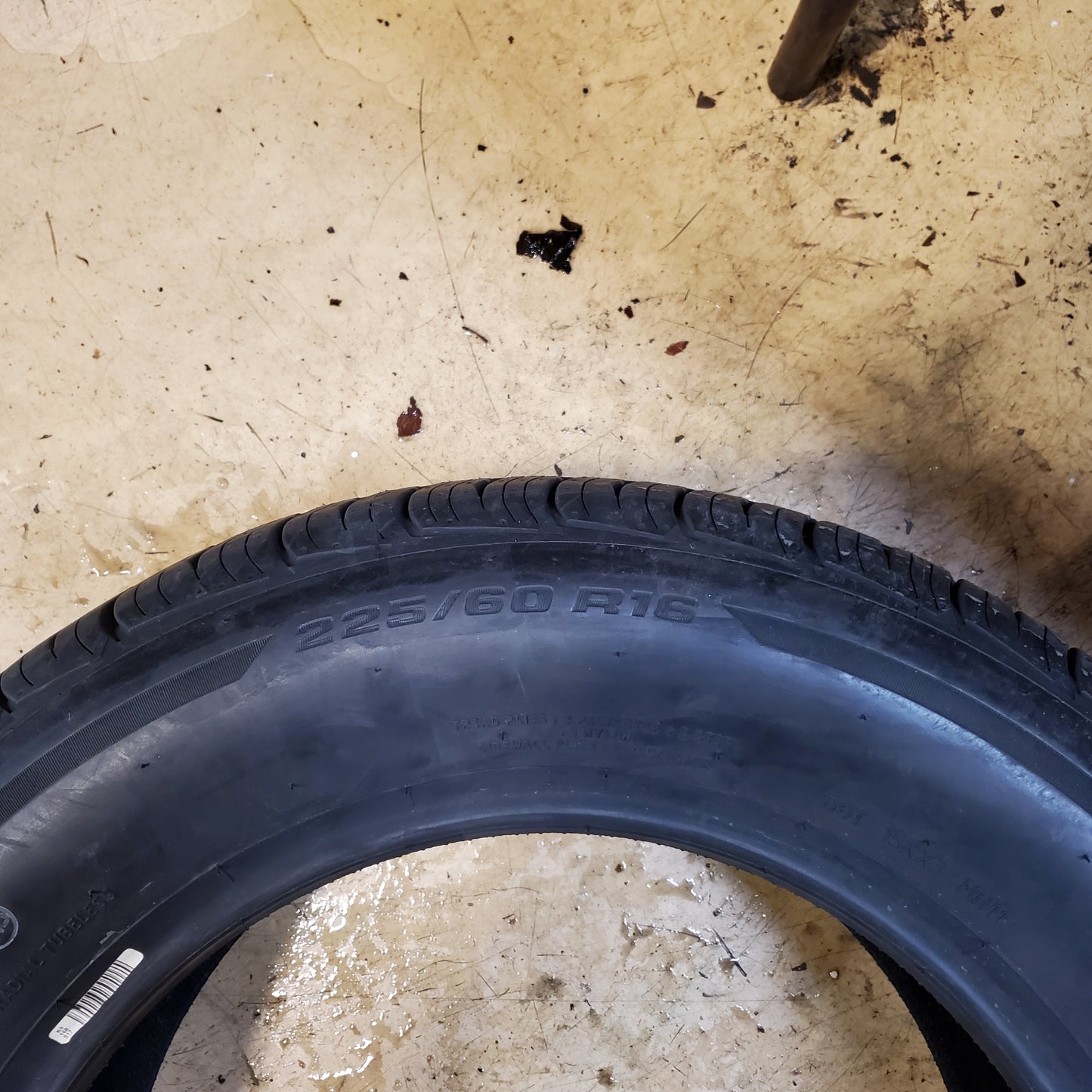 2 BFGOODRICH ADVANTAGE CONTROL BSW P 225 60 16 98H ALL SEASON TIRE 25822