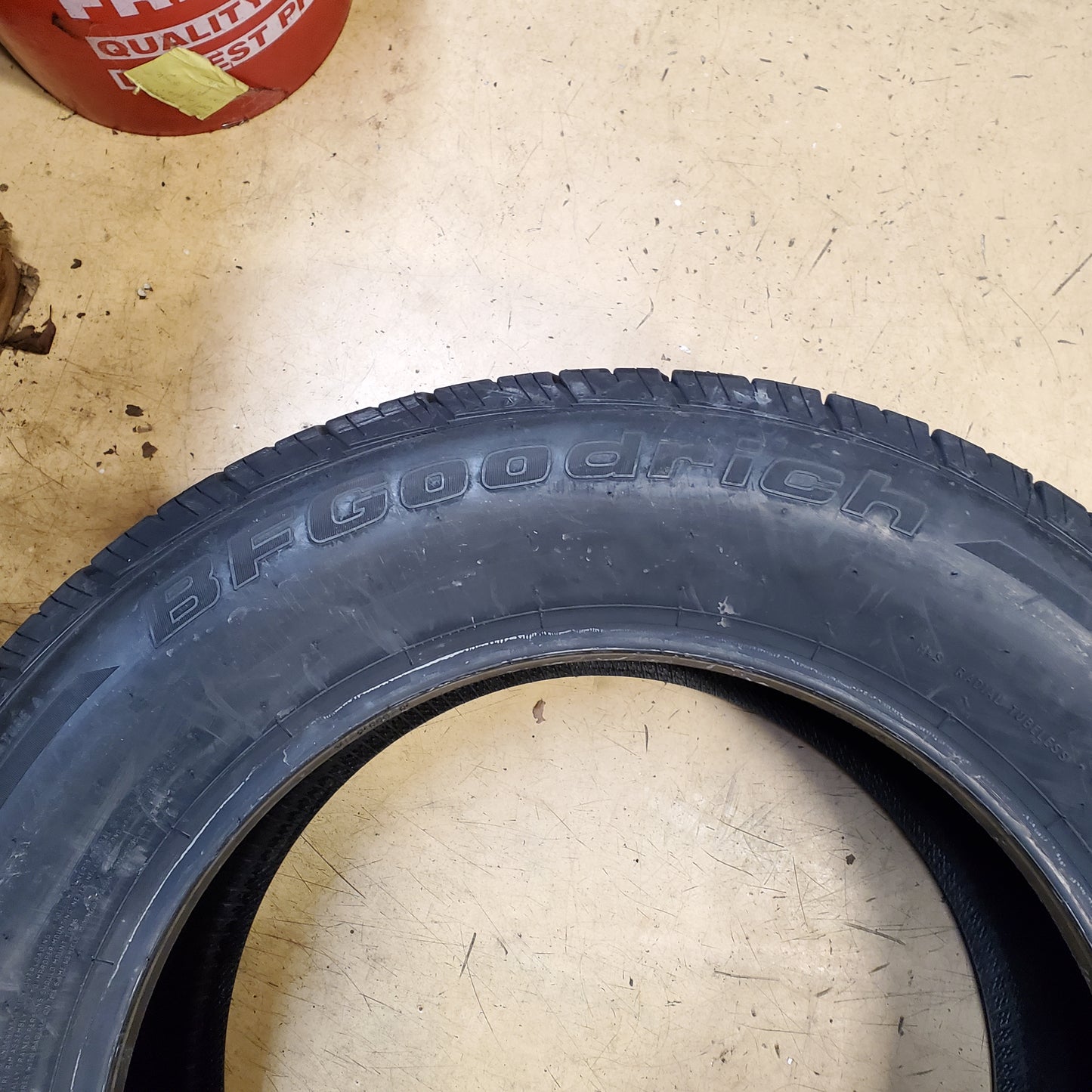 BFGOODRICH ADVANTAGE CONTROL BSW P 255 60 18 112V ALL SEASON TIRE 6701