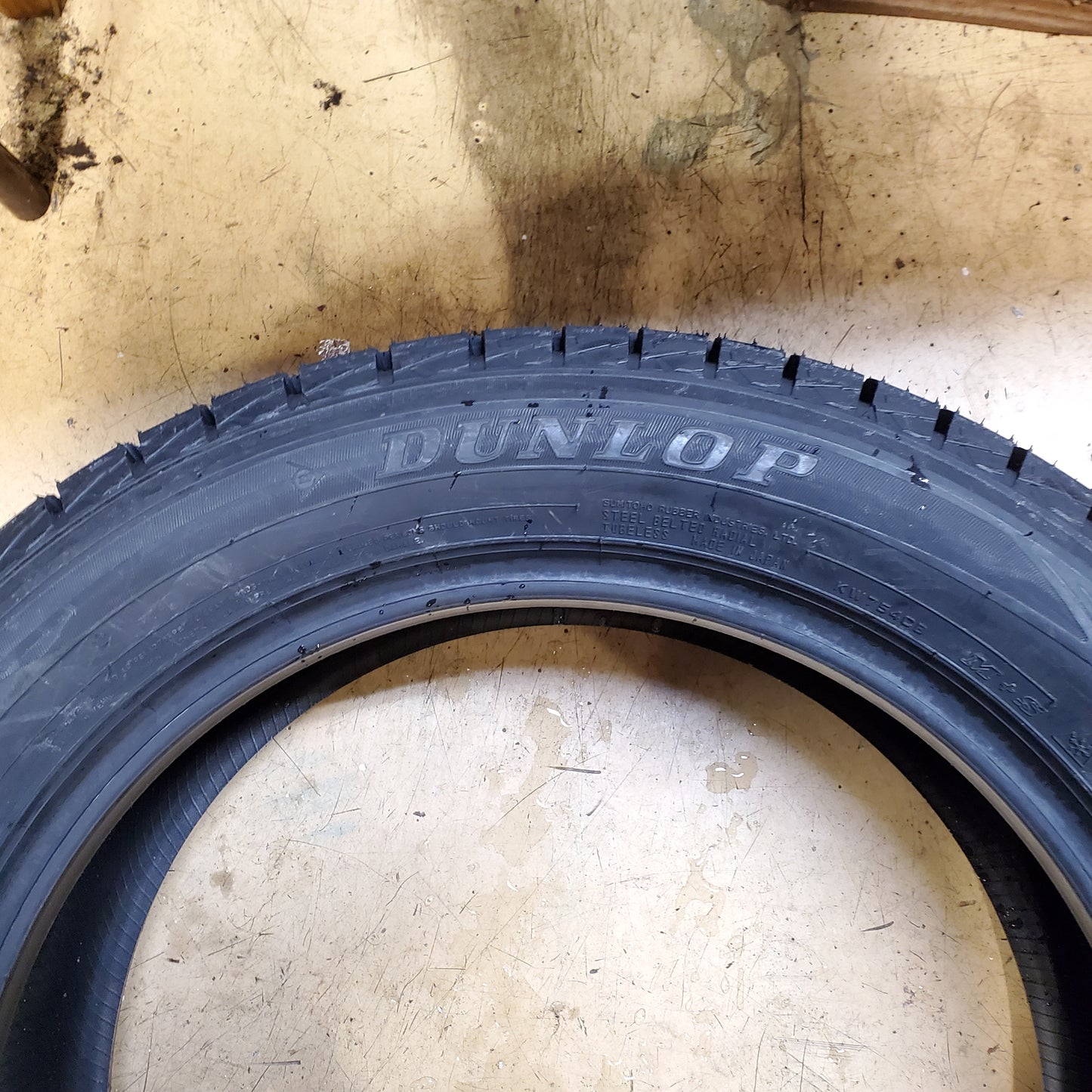DUNLOP WINTERMAXX SJ8 BSW P 225 55 18 98R WINTER TIRE 290124121