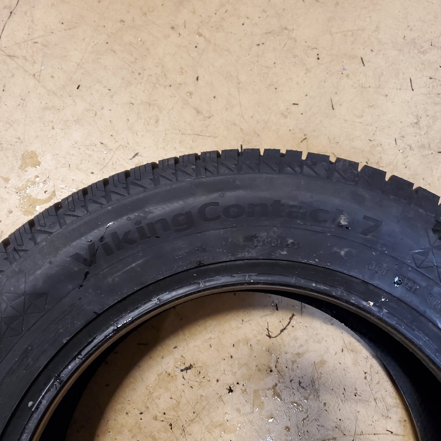 CONTINENTAL VIKINGCONTACT 7 BSW P 225 65 17 106T XL WINTER TIRE 04400300000
