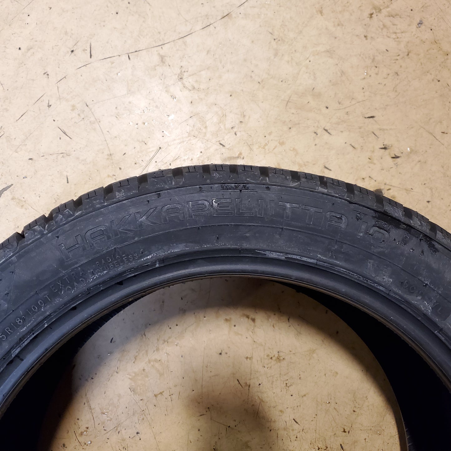 NOKIAN HAKKAPELIITTA 10 STUDDED BSW P 245 45 18 100T XL WINTER TIRE TS32447