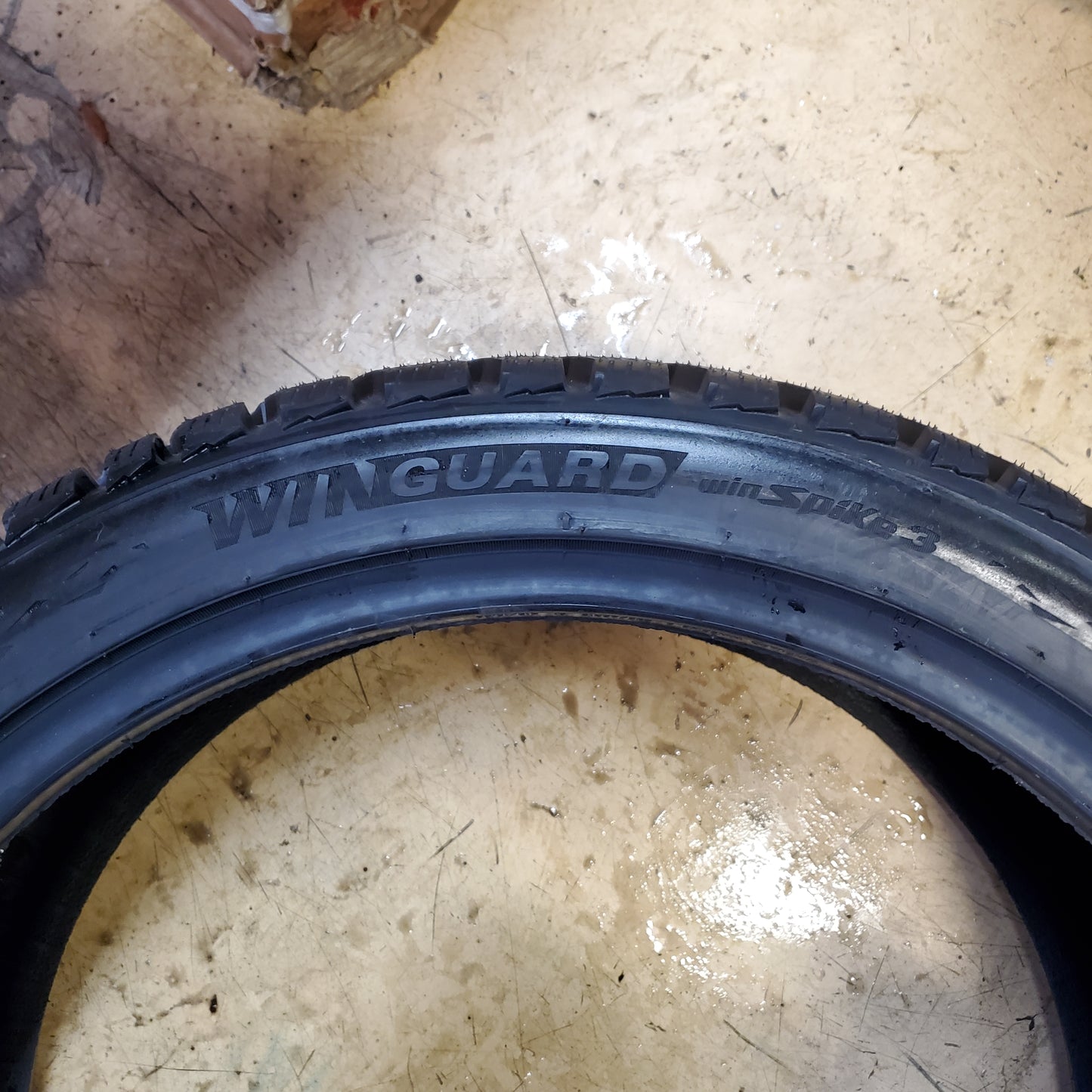 NEXEN WINGUARD WINSPIKE 3 BSW P 235 40 19 96T XL SNOW TIRE 11124NXK